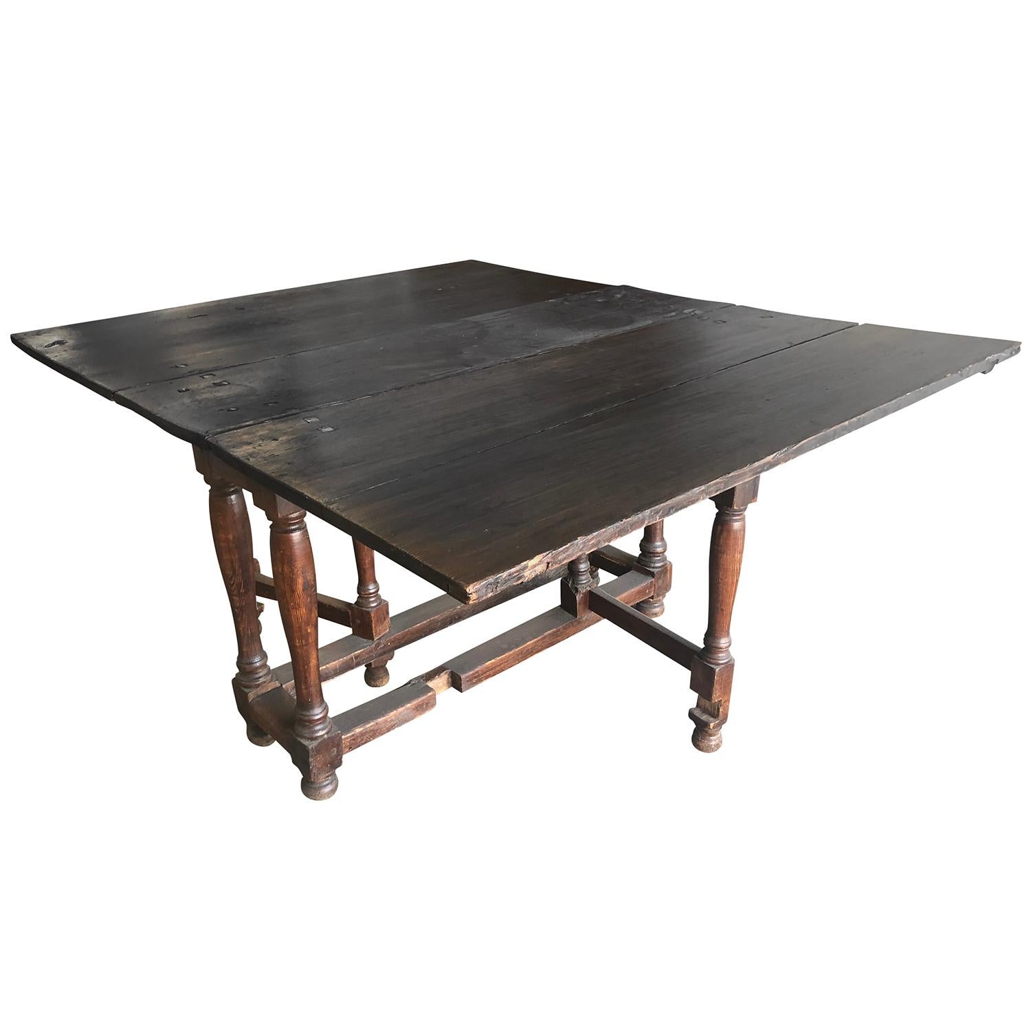 Rustique Table à feuilles tombantes en noyer rustique français du XVIIIe siècle - Table de ferme ancienne en vente