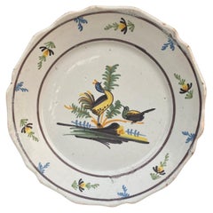 Assiette de Nevers en faïence française du 18ème siècle - oiseaux