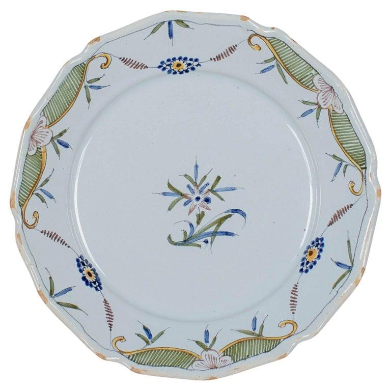 18th Century French Faience Plate In Good Condition For Sale In Winter Park, FL
