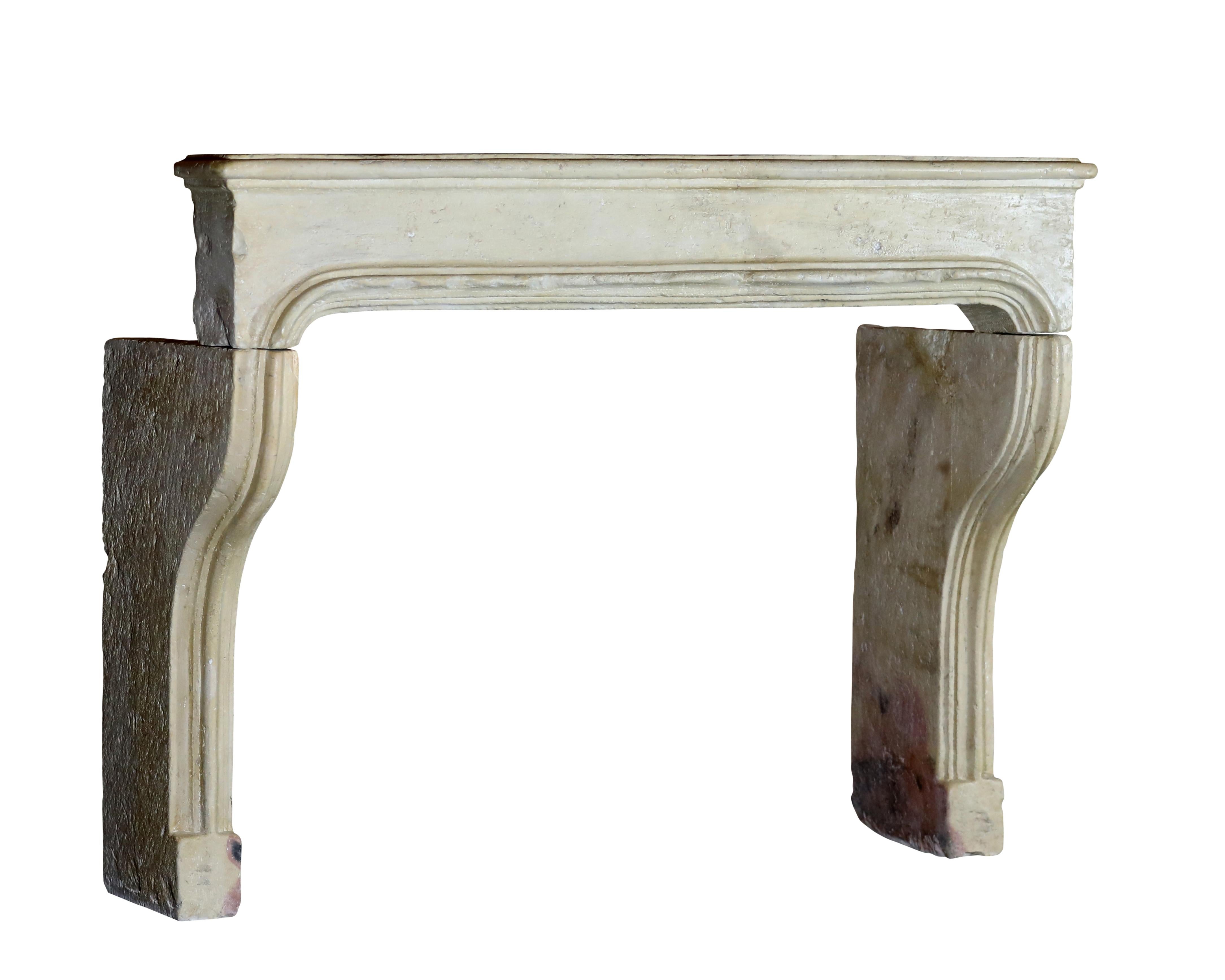 18th Century French Farmhouse Interior Stone Fireplace Mantel In Good Condition In Beervelde, BE