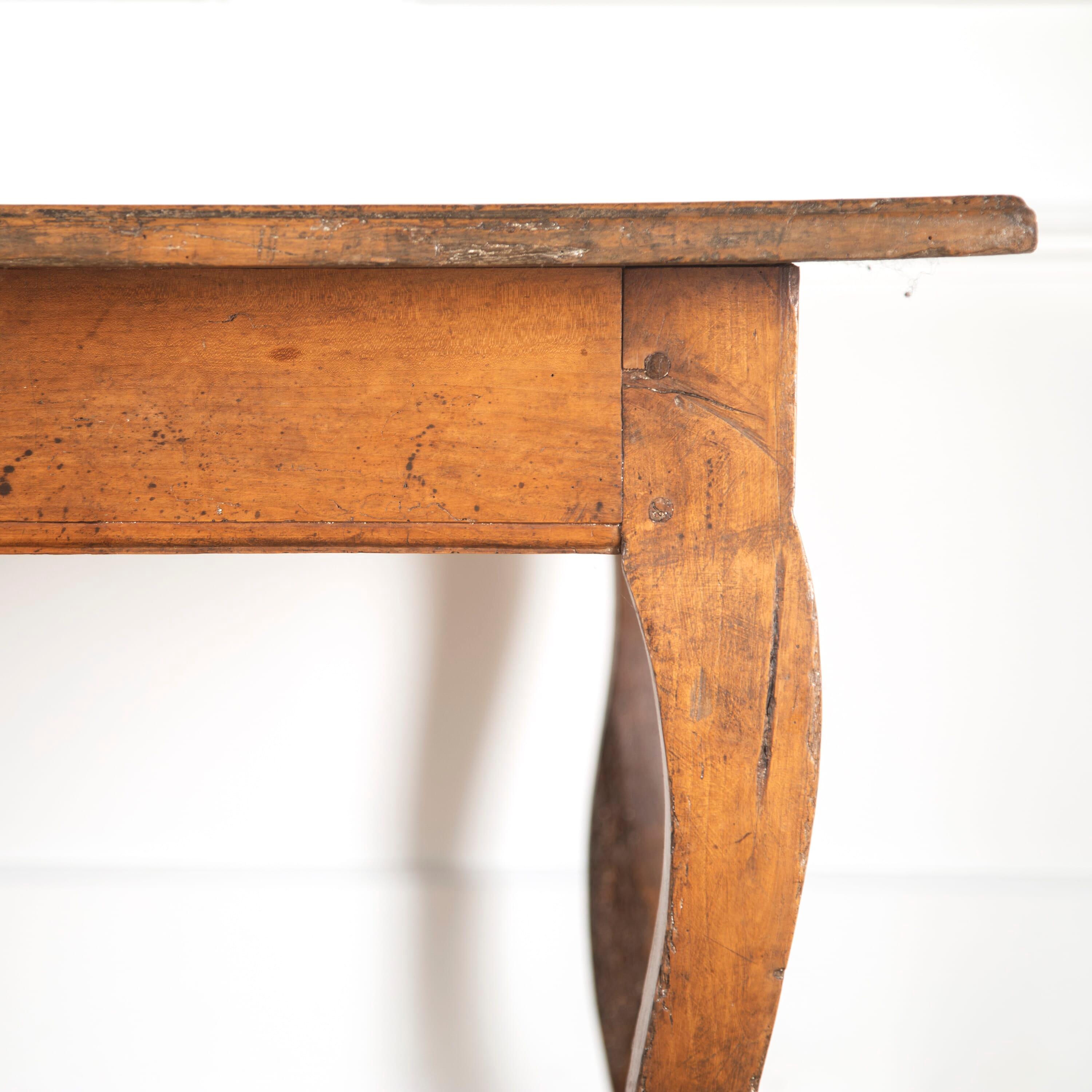 18th Century French Farmhouse Table In Good Condition In Gloucestershire, GB