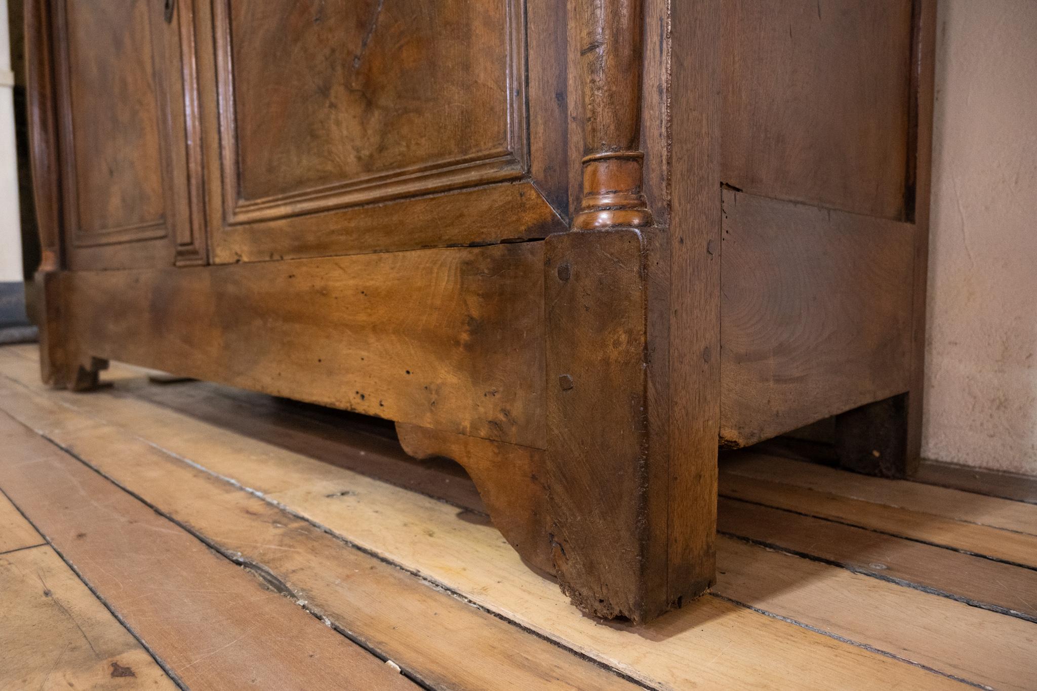 A Superb 18th Century French Empire Walnut Dresser For Sale 2