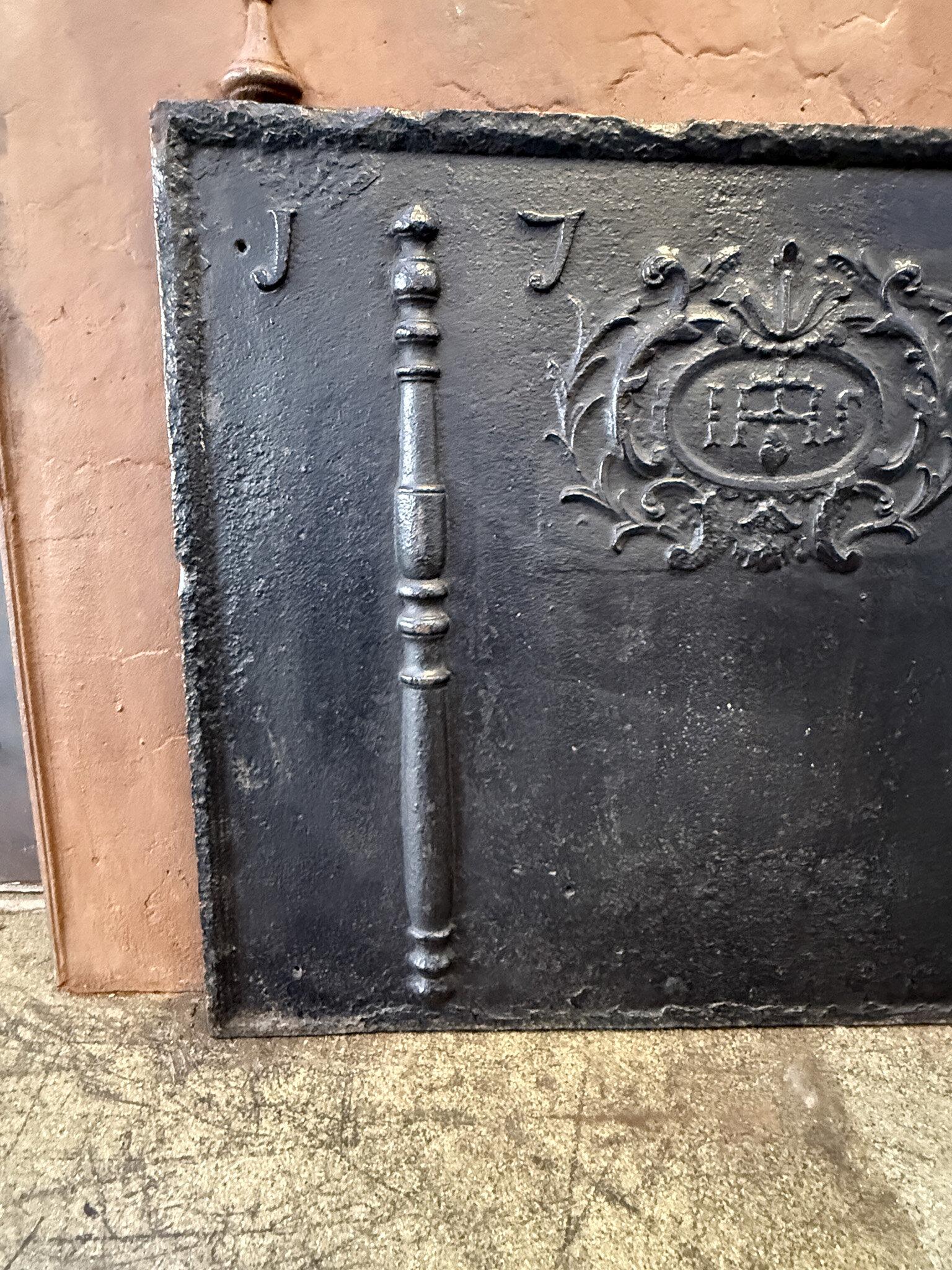 18th Century French Fireback / Backsplash 'Pillars with Medieval IHS Monogram' For Sale 1