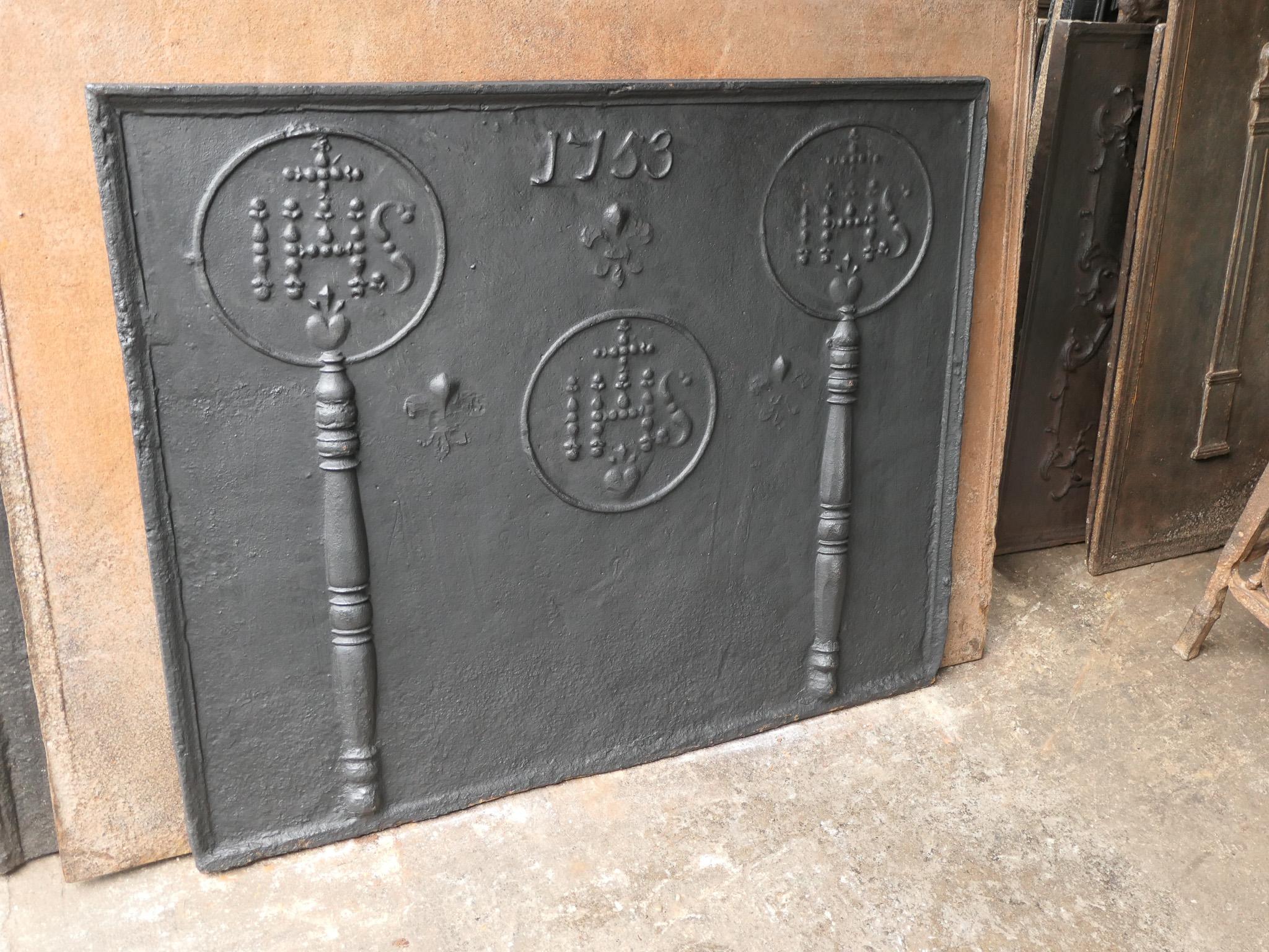 18th Century French Fireback /  Backsplash with Pillars and Fleurs de Lys For Sale 2