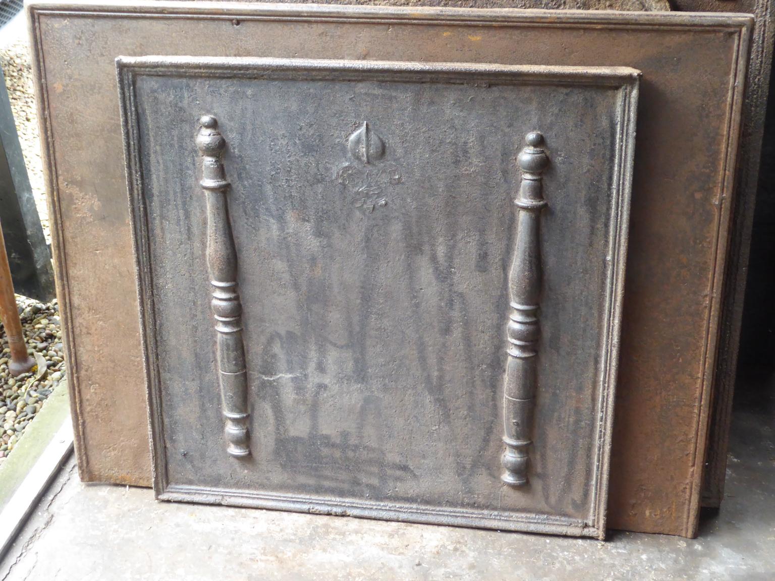Cast 17th - 18th Century French Fireback / Backsplash with Pillars and Fleurs de Lys For Sale