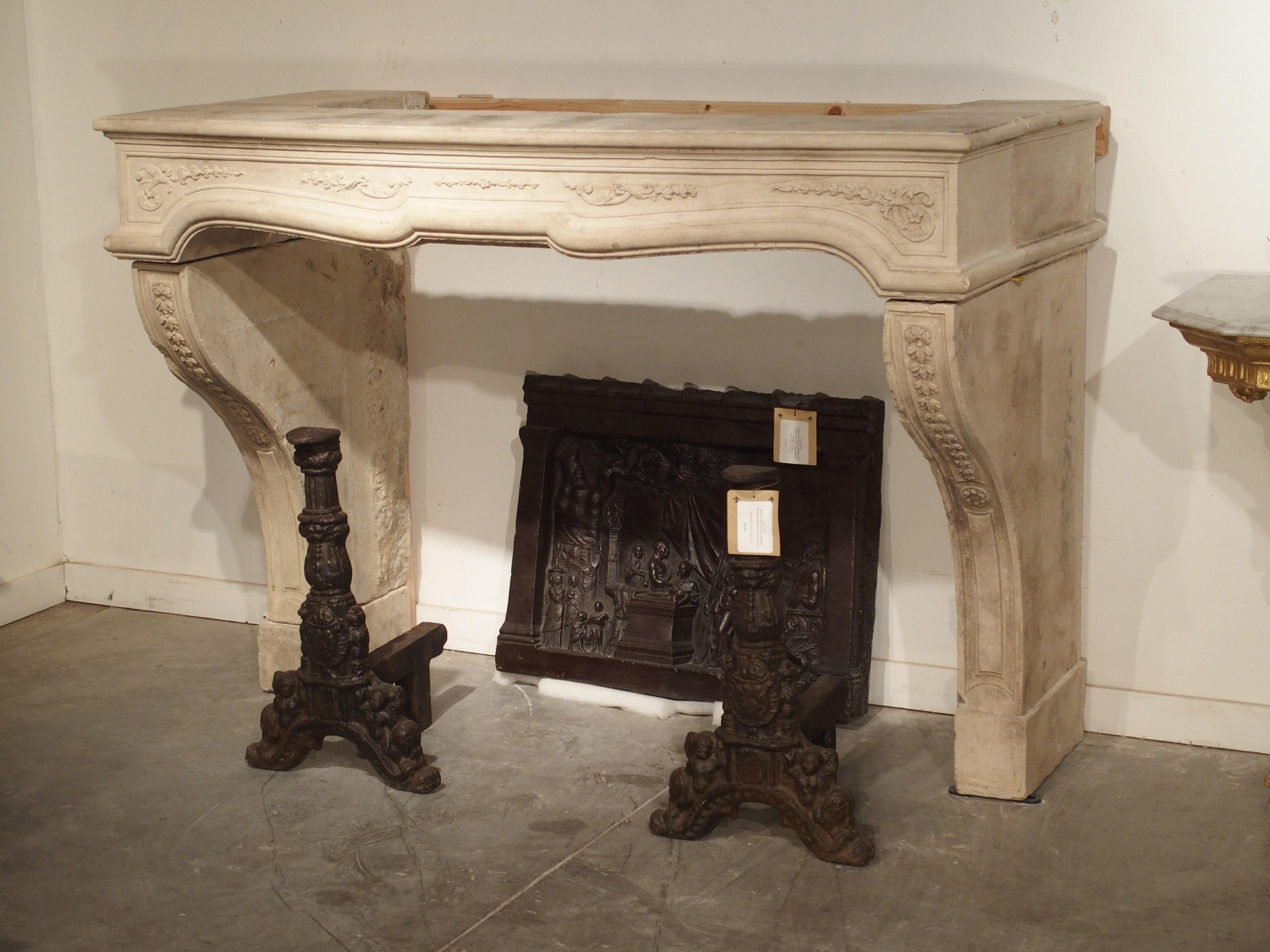 18th Century French Fireplace Mantel in Carved Limestone For Sale 15