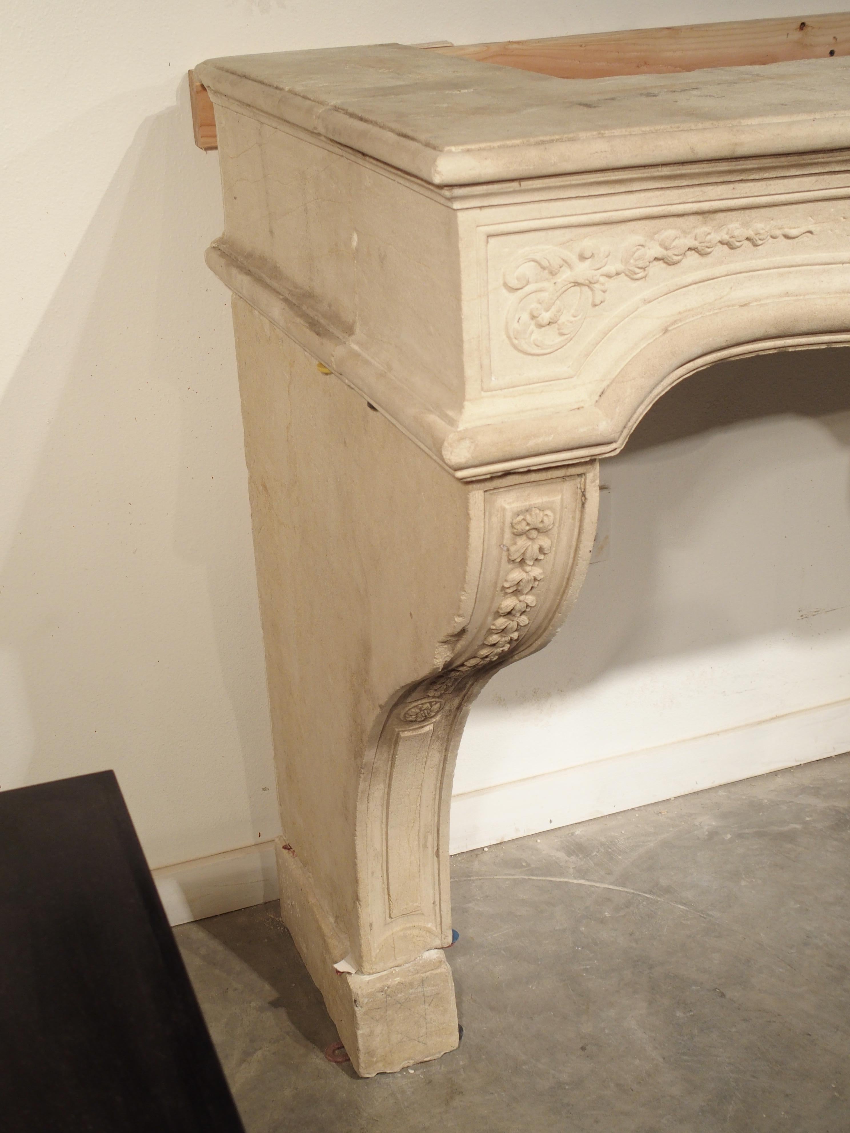 18th Century French Fireplace Mantel in Carved Limestone For Sale 3