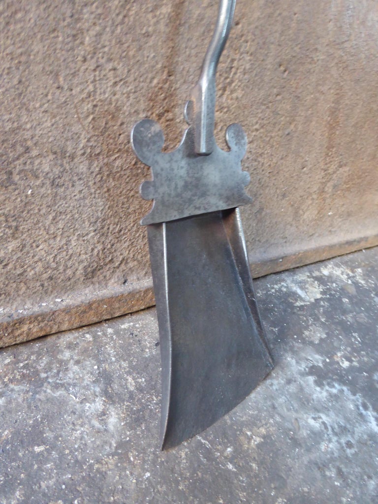 18th Century French Fireplace Shovel or Fire Shovel For Sale at 1stDibs
