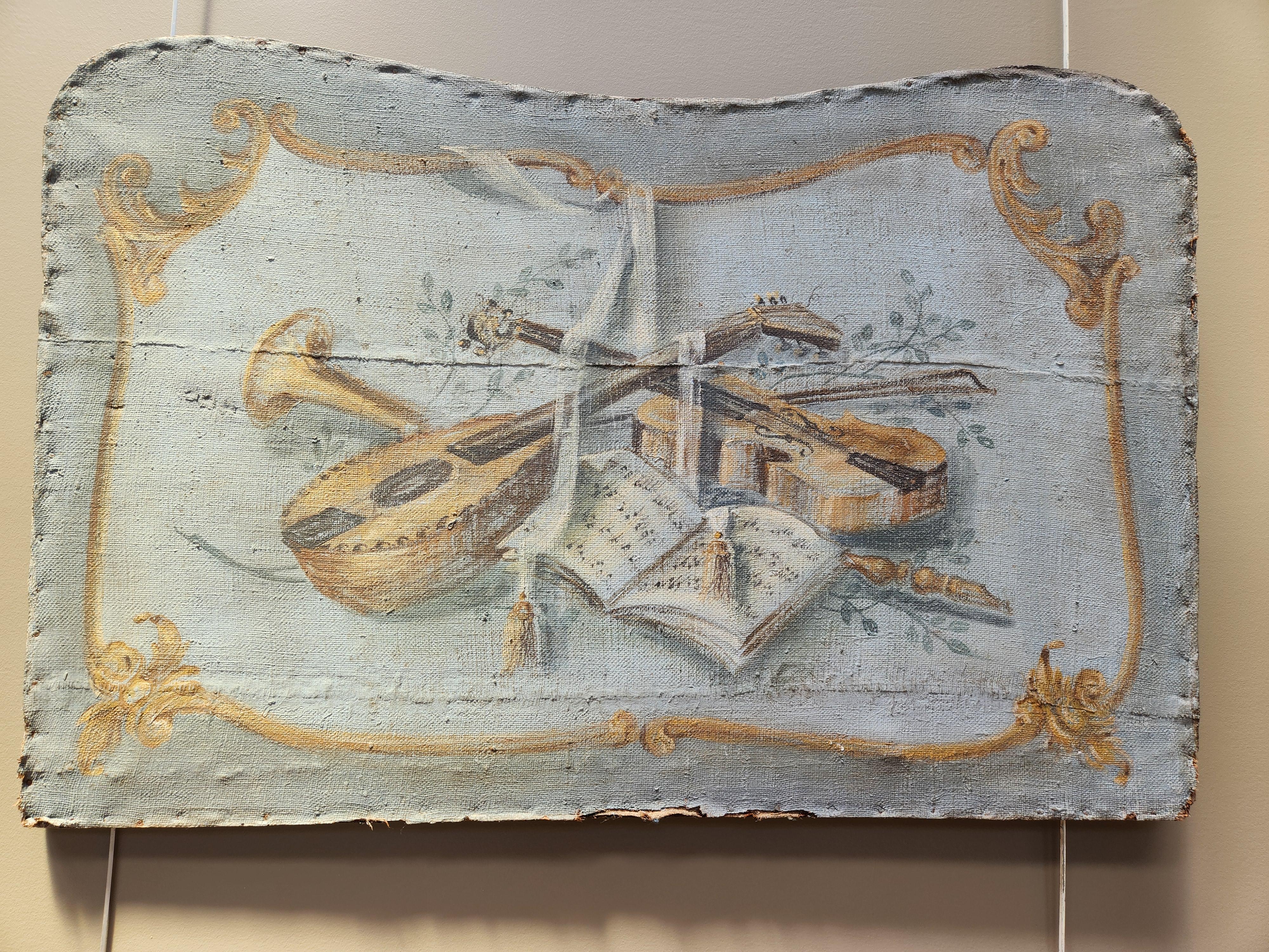 18th Century French Firescreen-Painted Oil on Cancas, Wood Panel (Gemalt) im Angebot