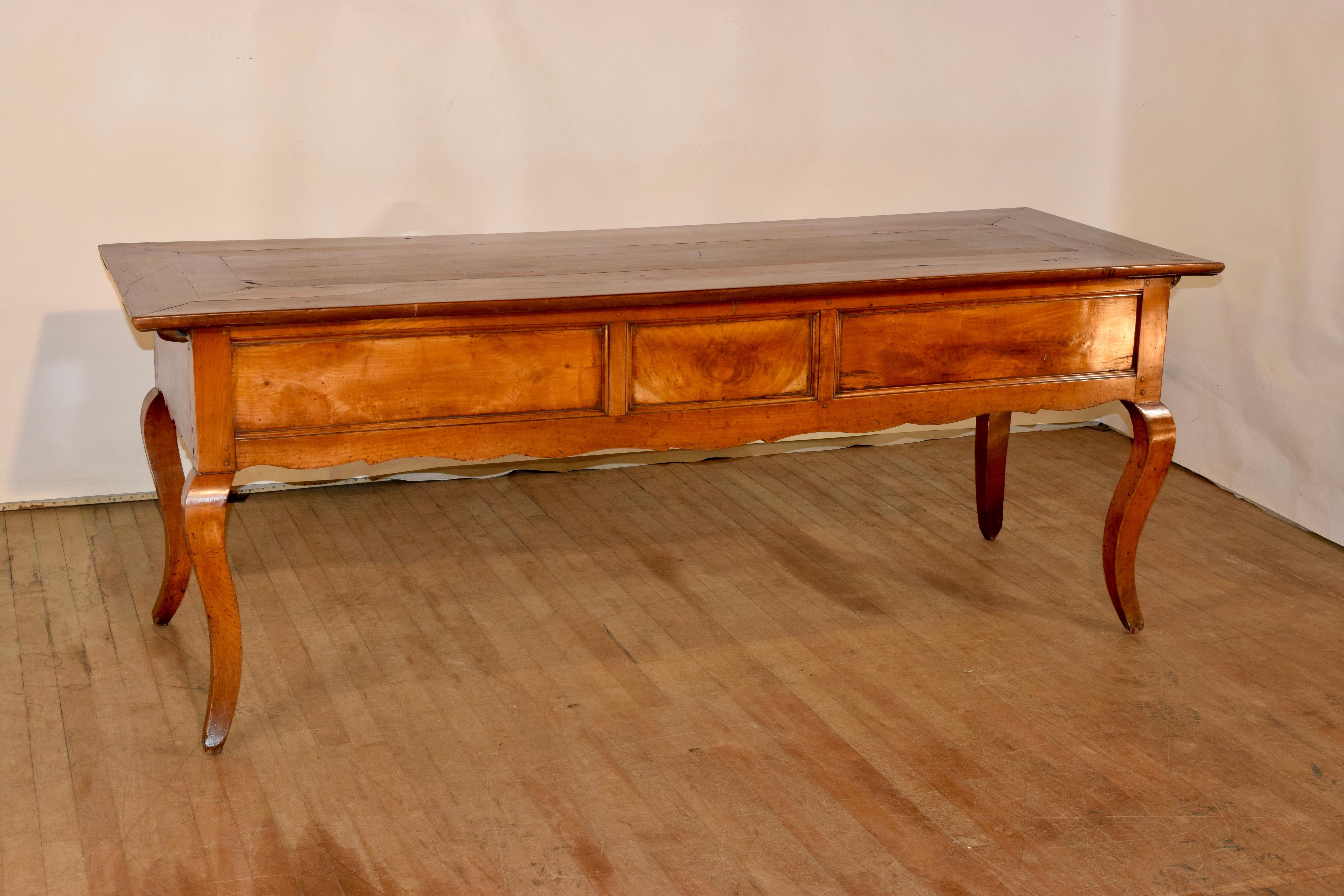 18th Century French Fruitwood Desk For Sale 7