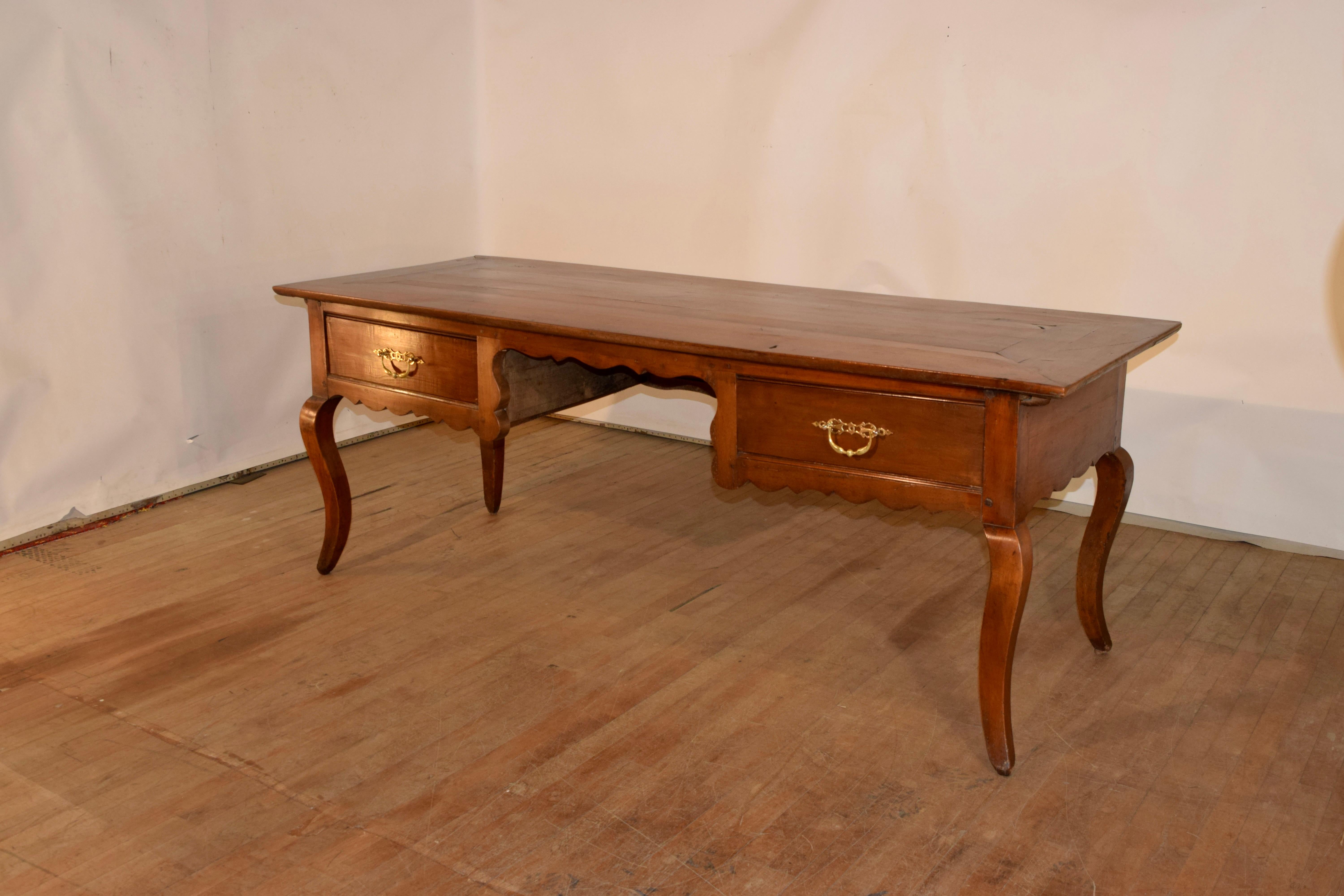 18th Century and Earlier 18th Century French Fruitwood Desk For Sale