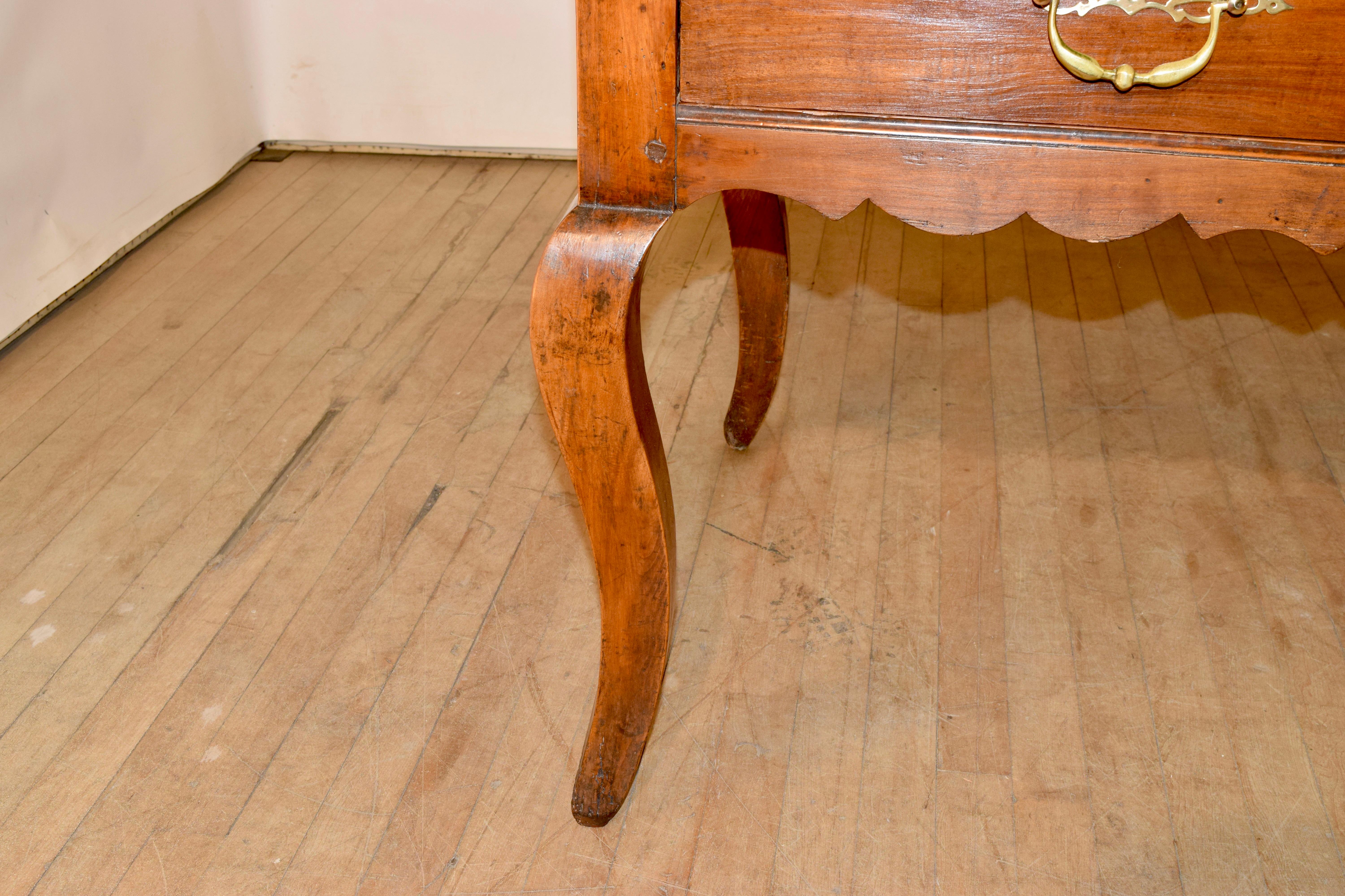 18th Century French Fruitwood Desk For Sale 4