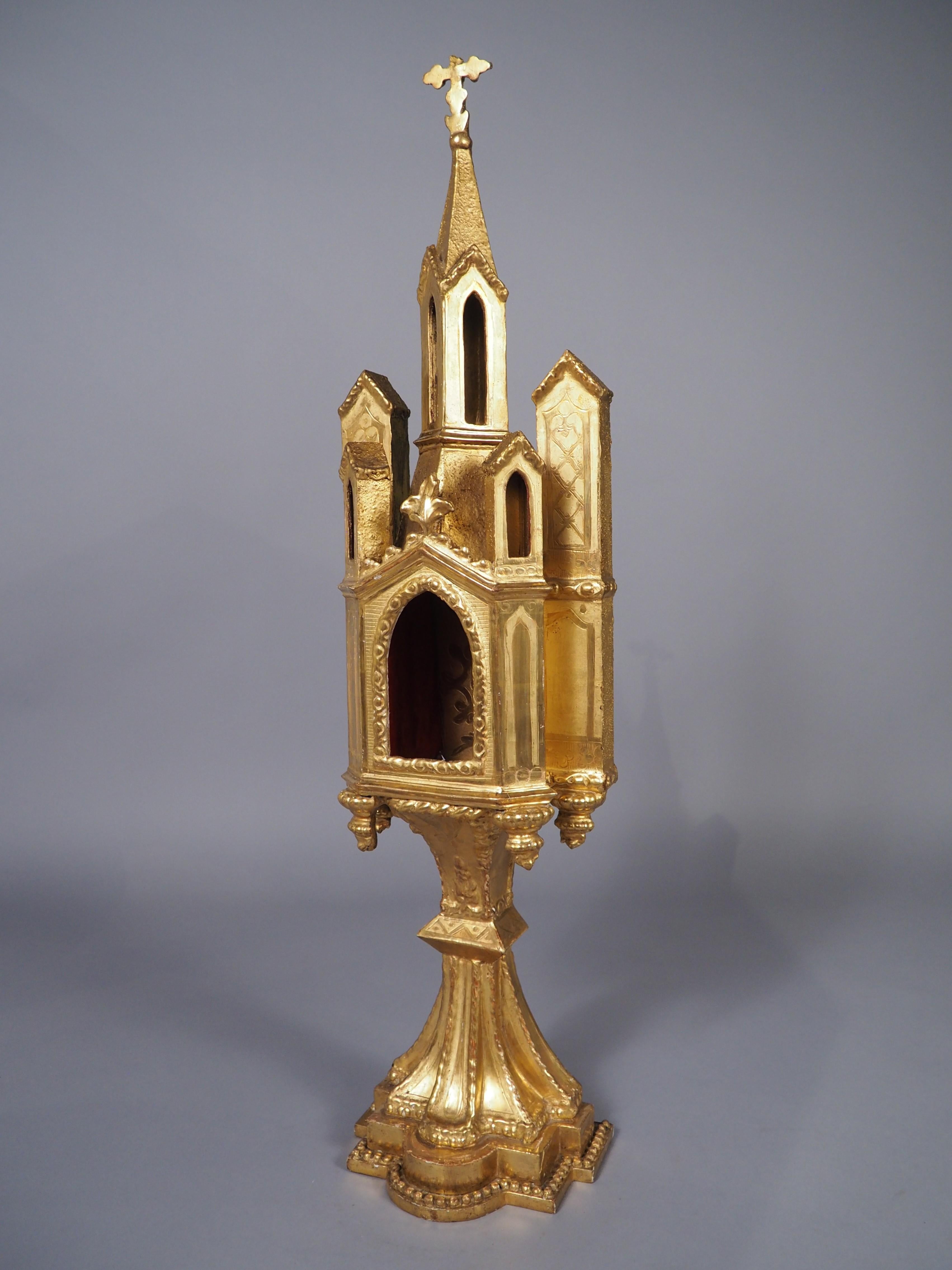 Ostensoir architectural en bois doré français du XVIIIe siècle en vente 12