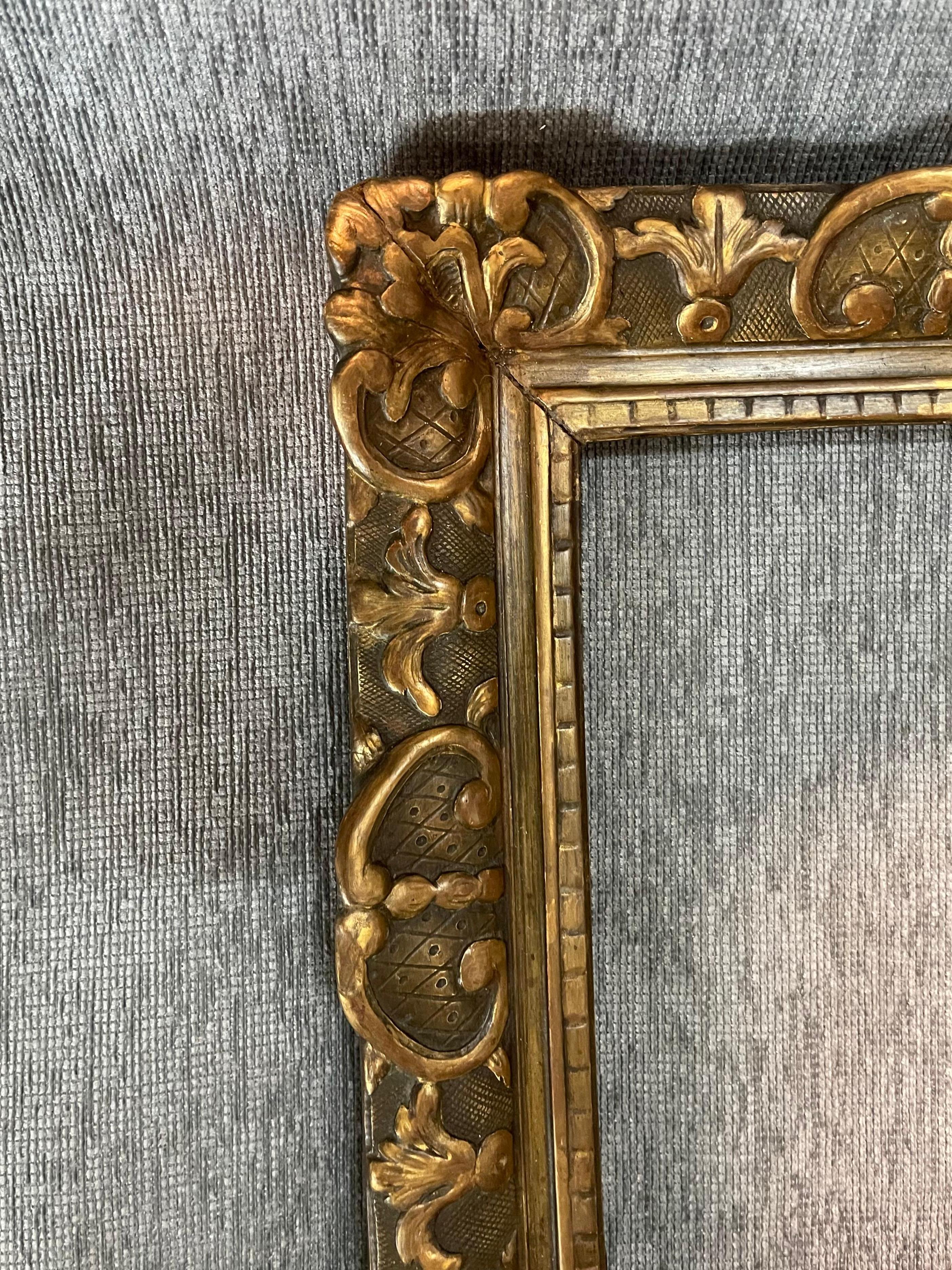 Cadre en bois doré français du 18e siècle Bon état - En vente à Roma, IT