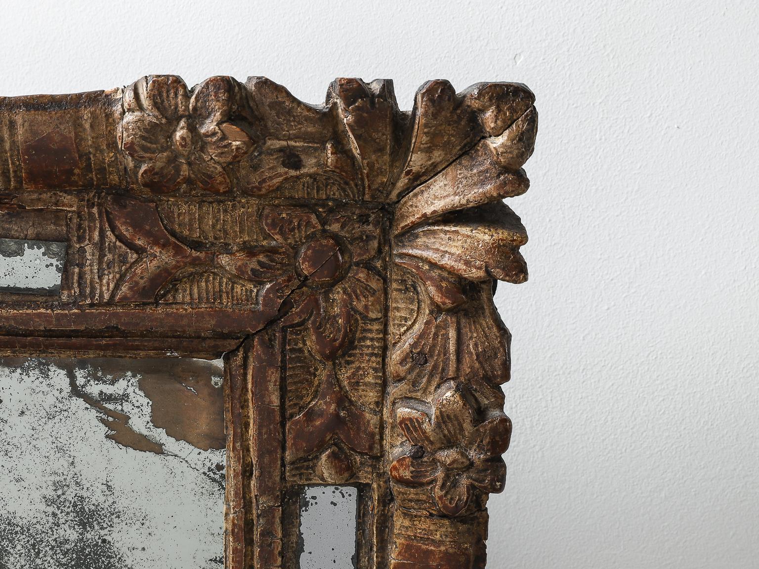 18th Century French Giltwood Mirror In Fair Condition In London, Charterhouse Square