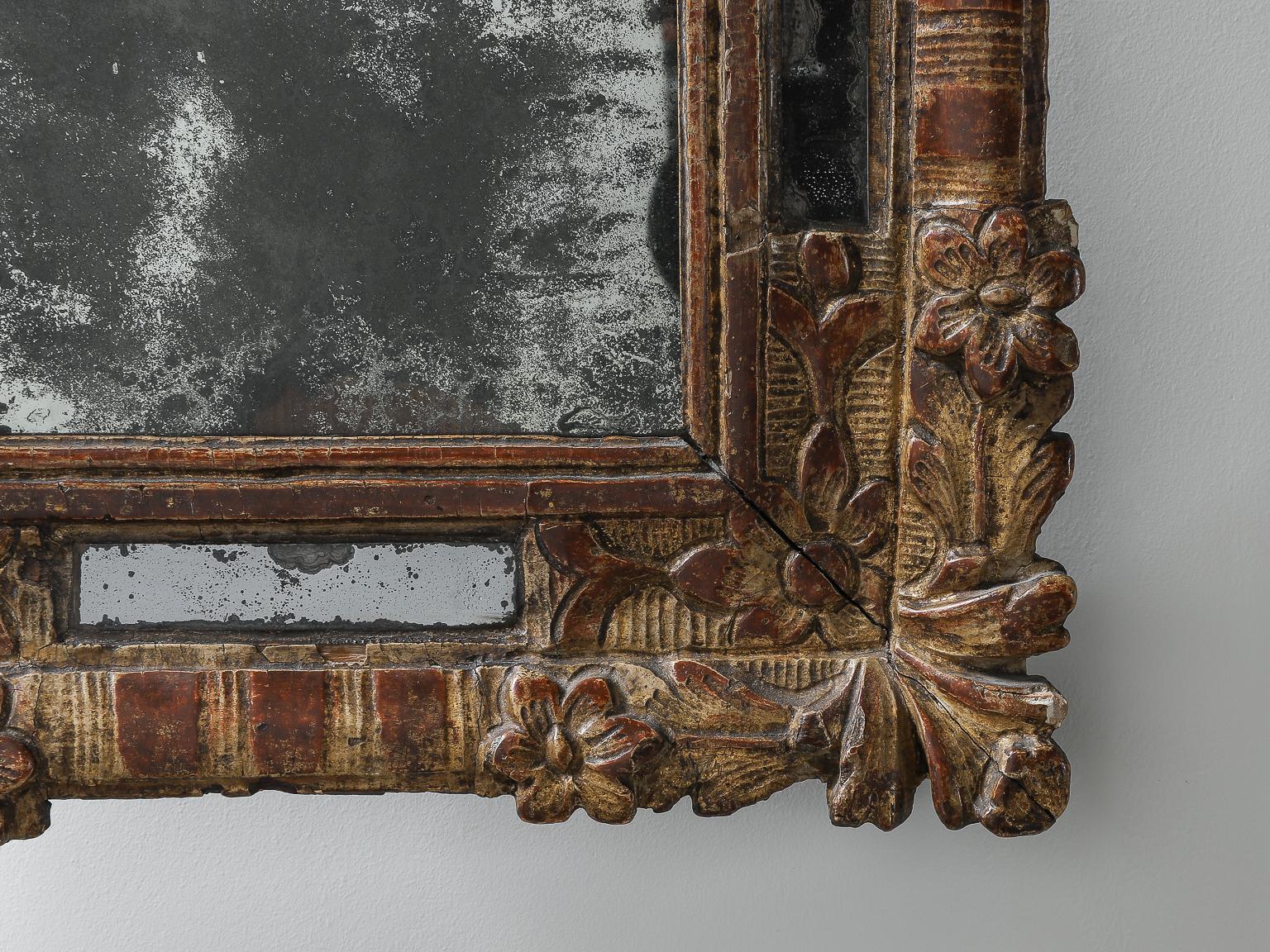 18th Century French Giltwood Mirror 2