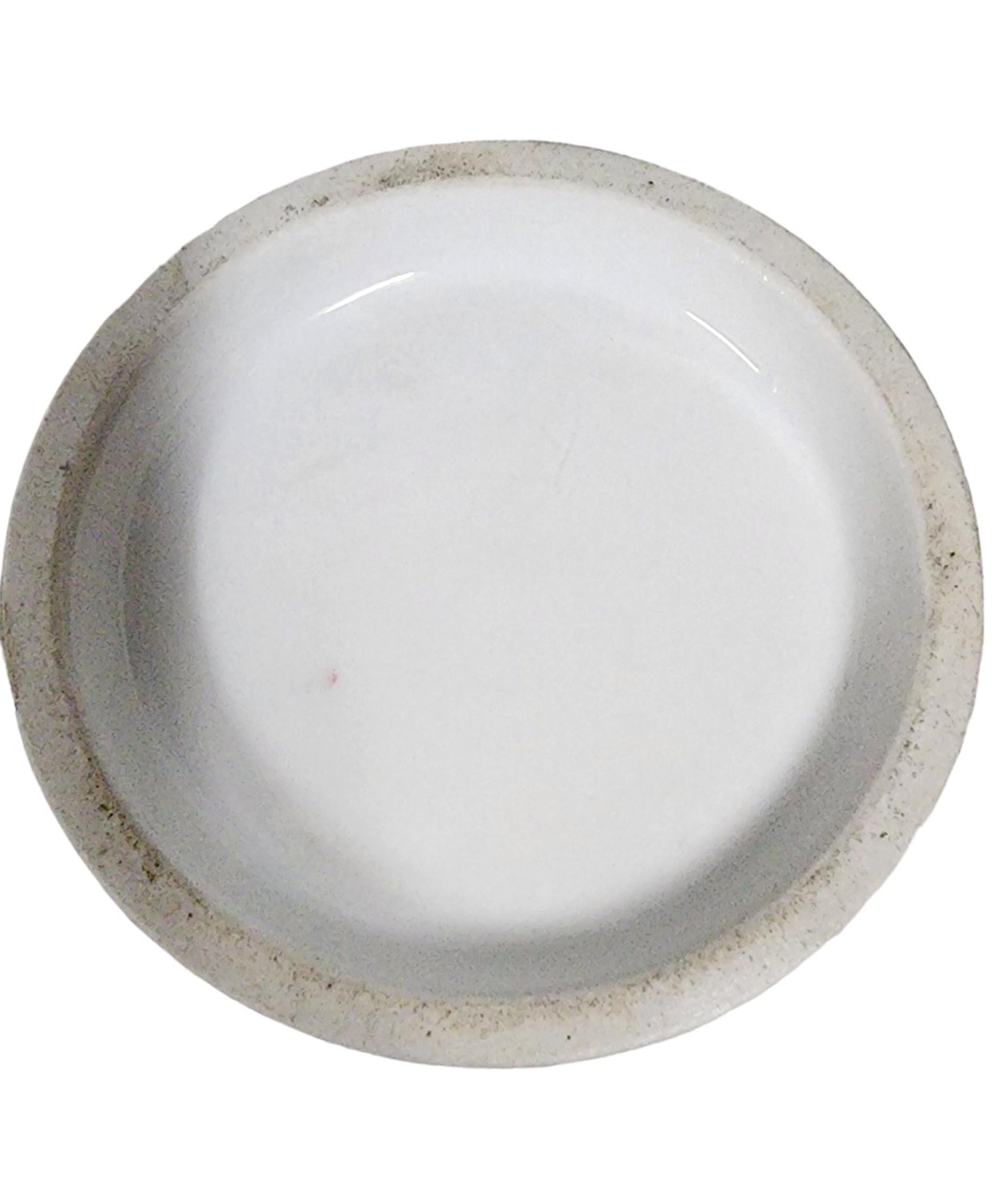 18th Century French Glazed Porcelain Apothecary/Pharmacy Jar - 'ALUM: ROCC: L:' For Sale 2