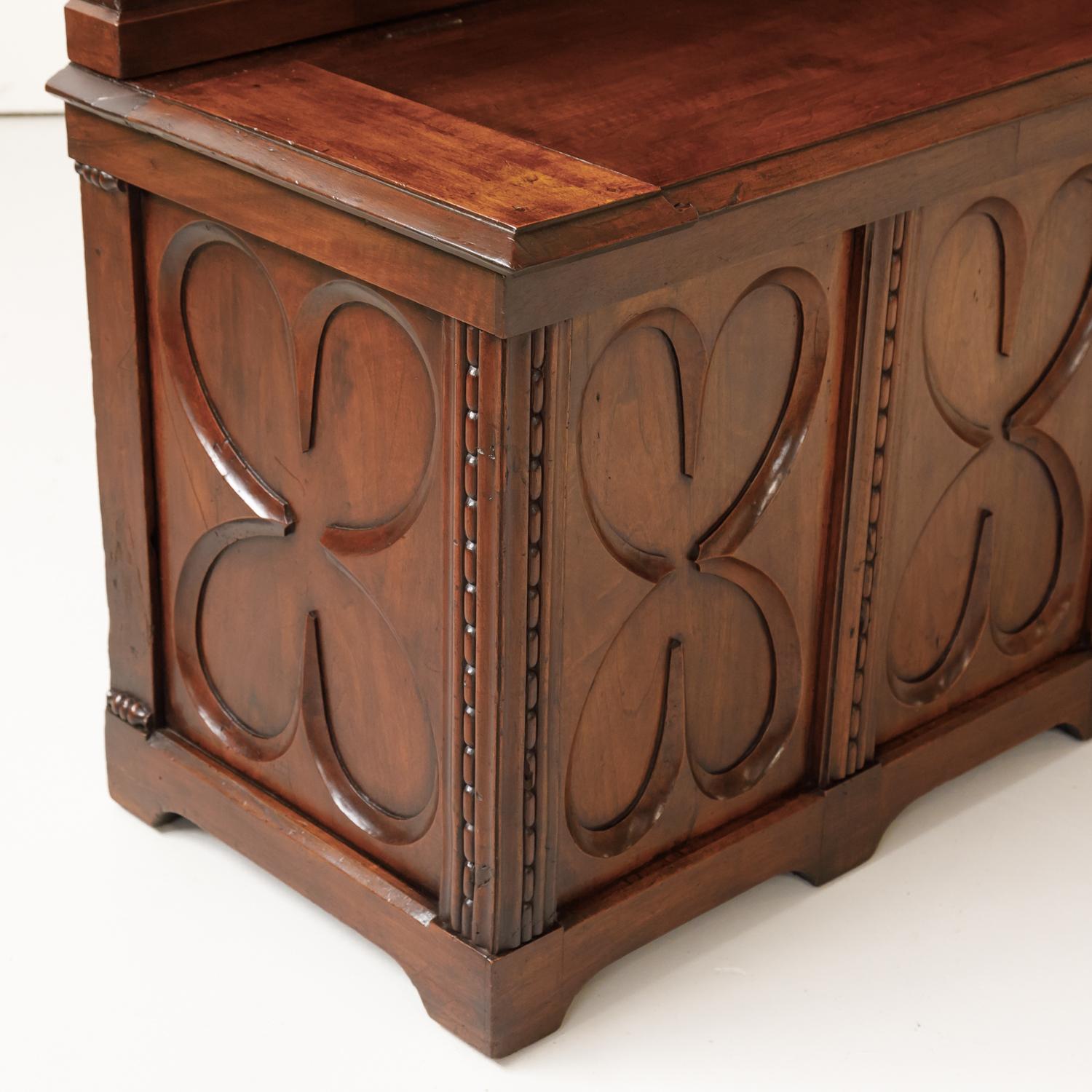 19th Century French Gothic Revival Period Walnut Settle or Hall Bench with Lift 11