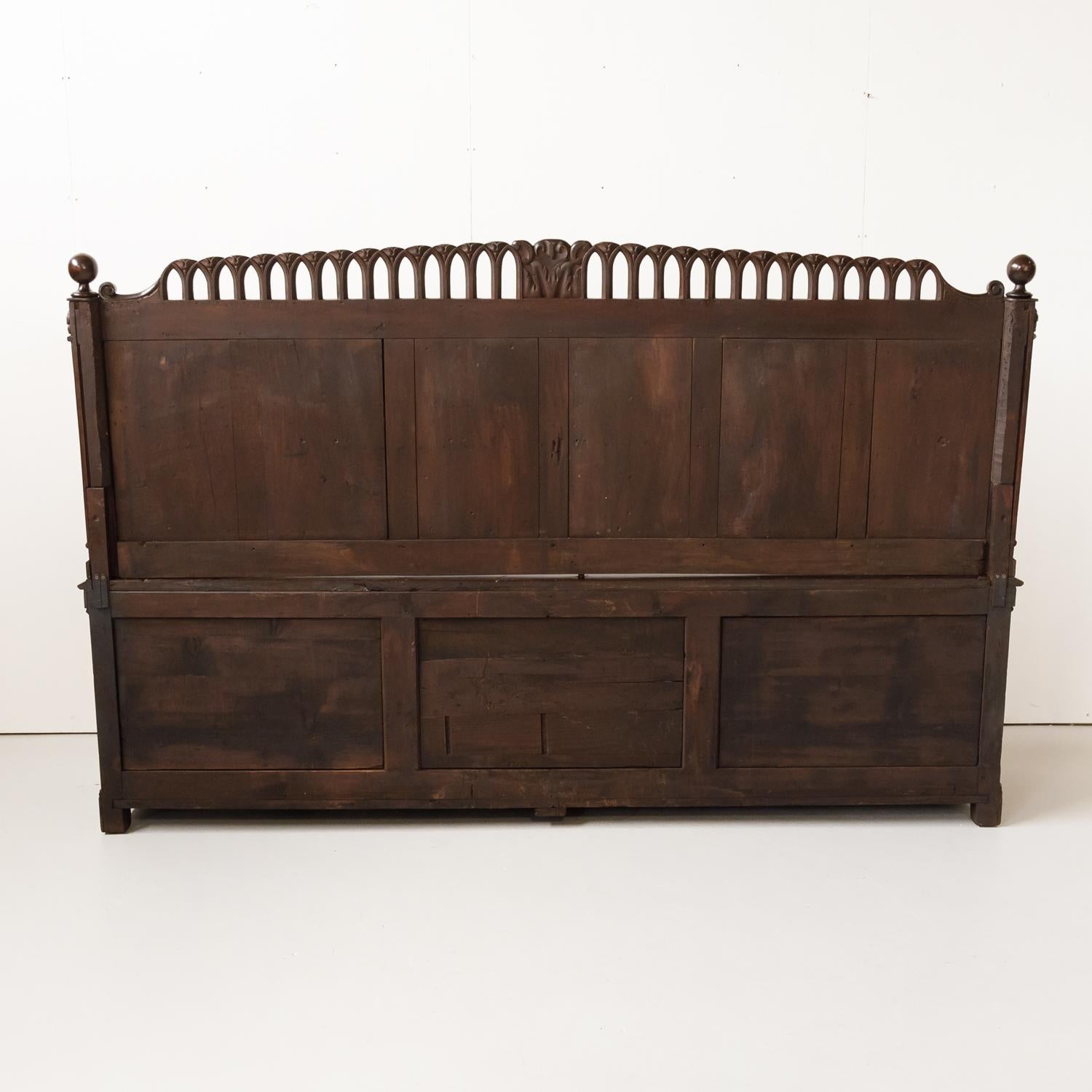 19th Century French Gothic Revival Period Walnut Settle or Hall Bench with Lift 16