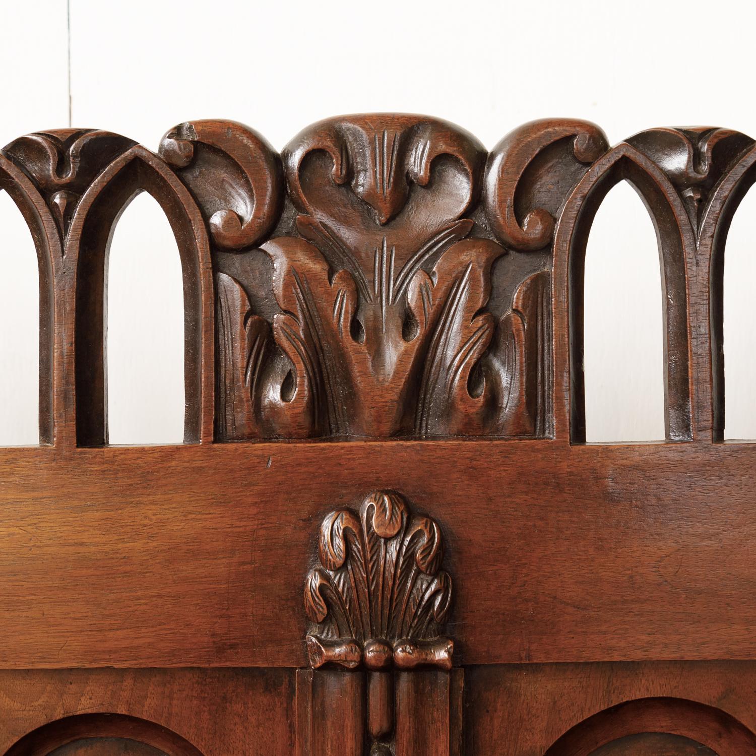 19th Century French Gothic Revival Period Walnut Settle or Hall Bench with Lift 6