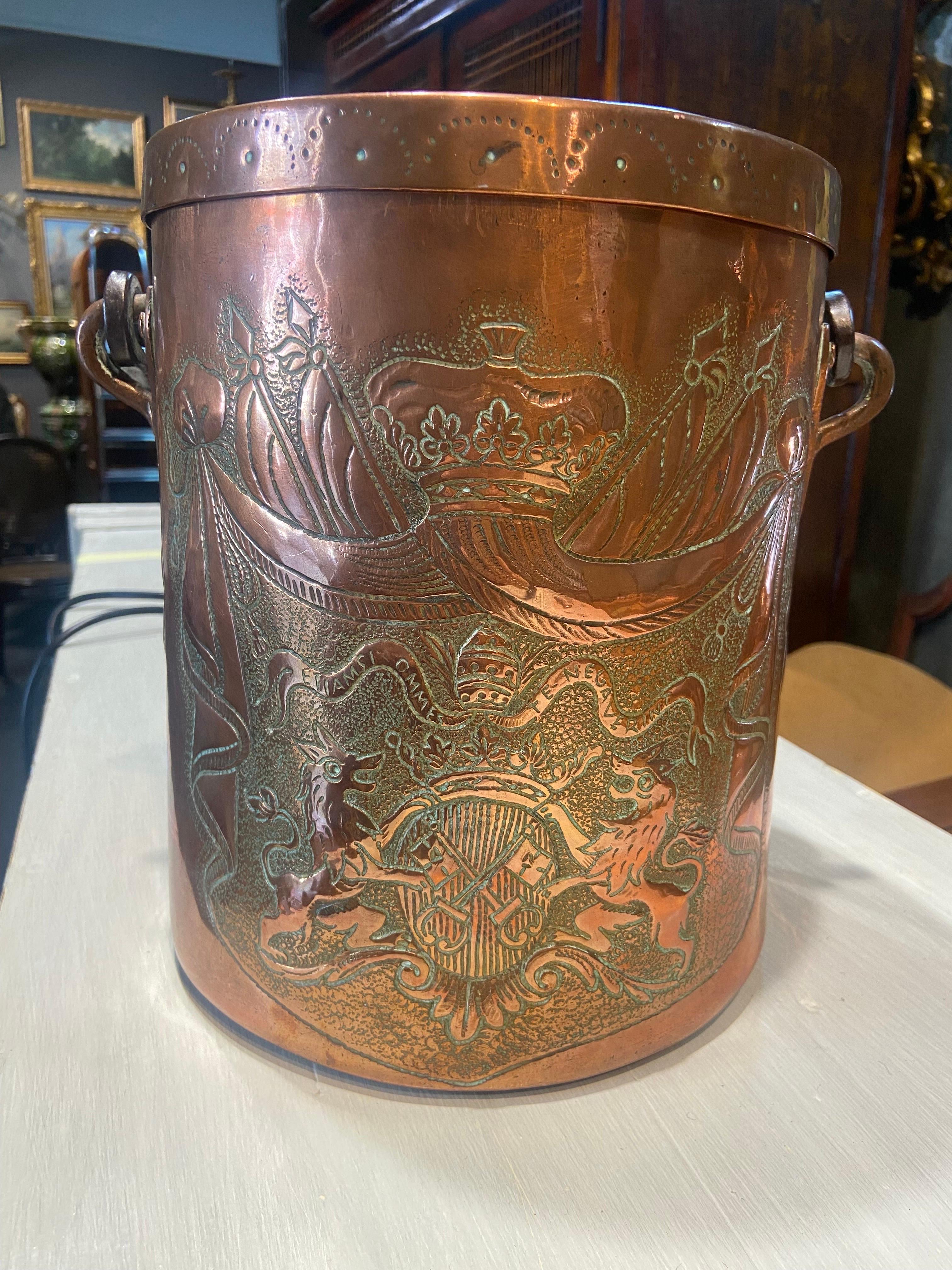 18th Century French Hammered Copper Container for Food Preservation For Sale 7