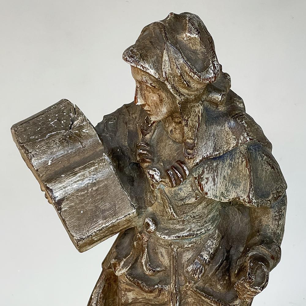 Französische handgeschnitzte und bemalte Holzstatue aus dem 18. Jahrhundert im Angebot 9