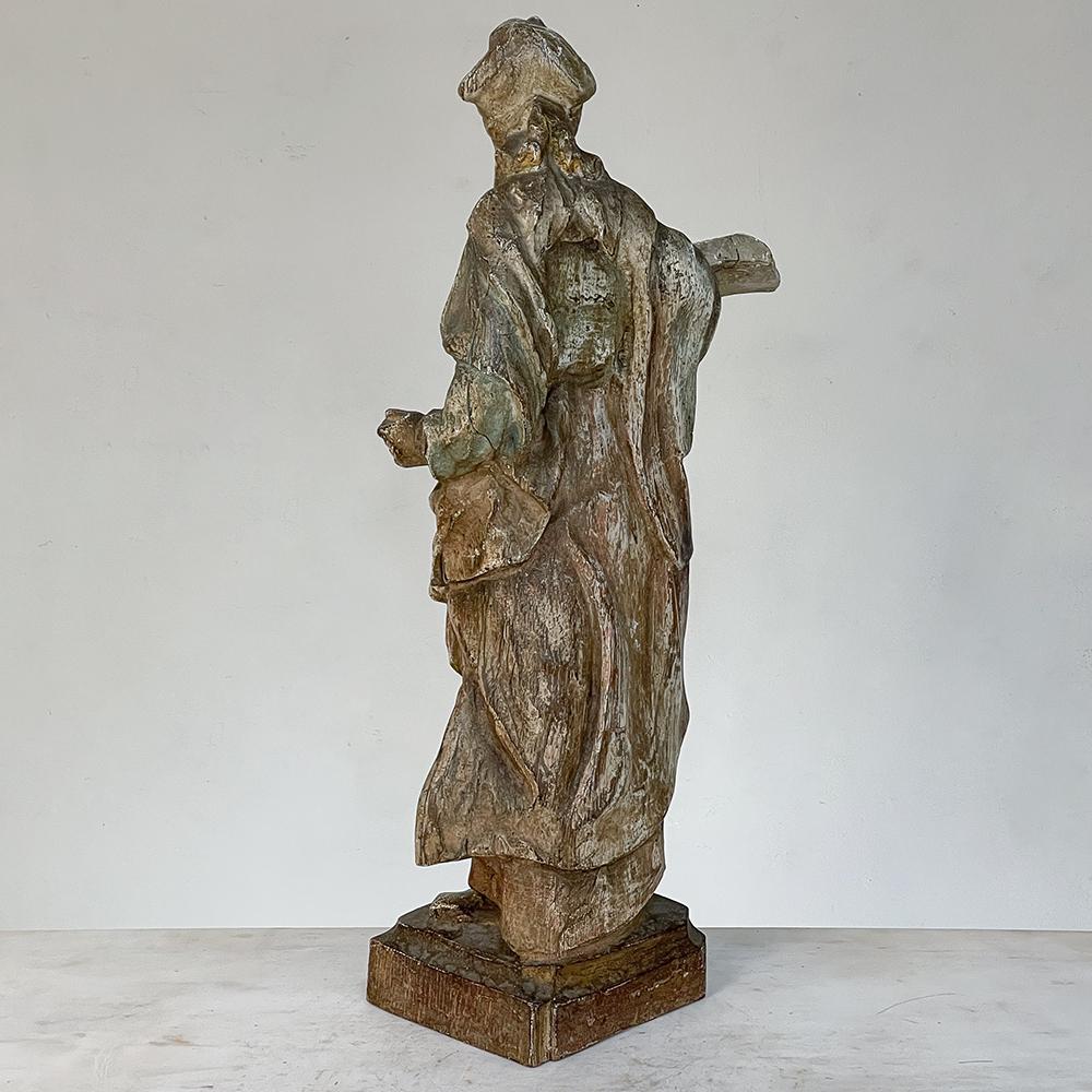Französische handgeschnitzte und bemalte Holzstatue aus dem 18. Jahrhundert im Zustand „Gut“ im Angebot in Dallas, TX
