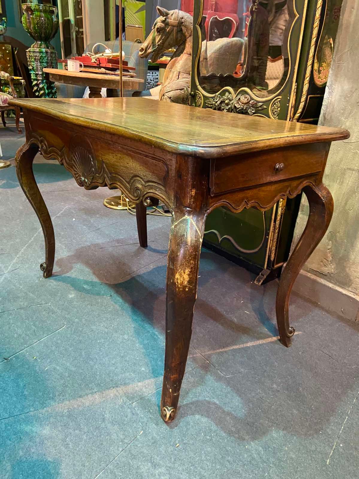 Hand-Carved 18th Century French Hand Carved Walnut Writing Table with Two Drawers Louis XV For Sale