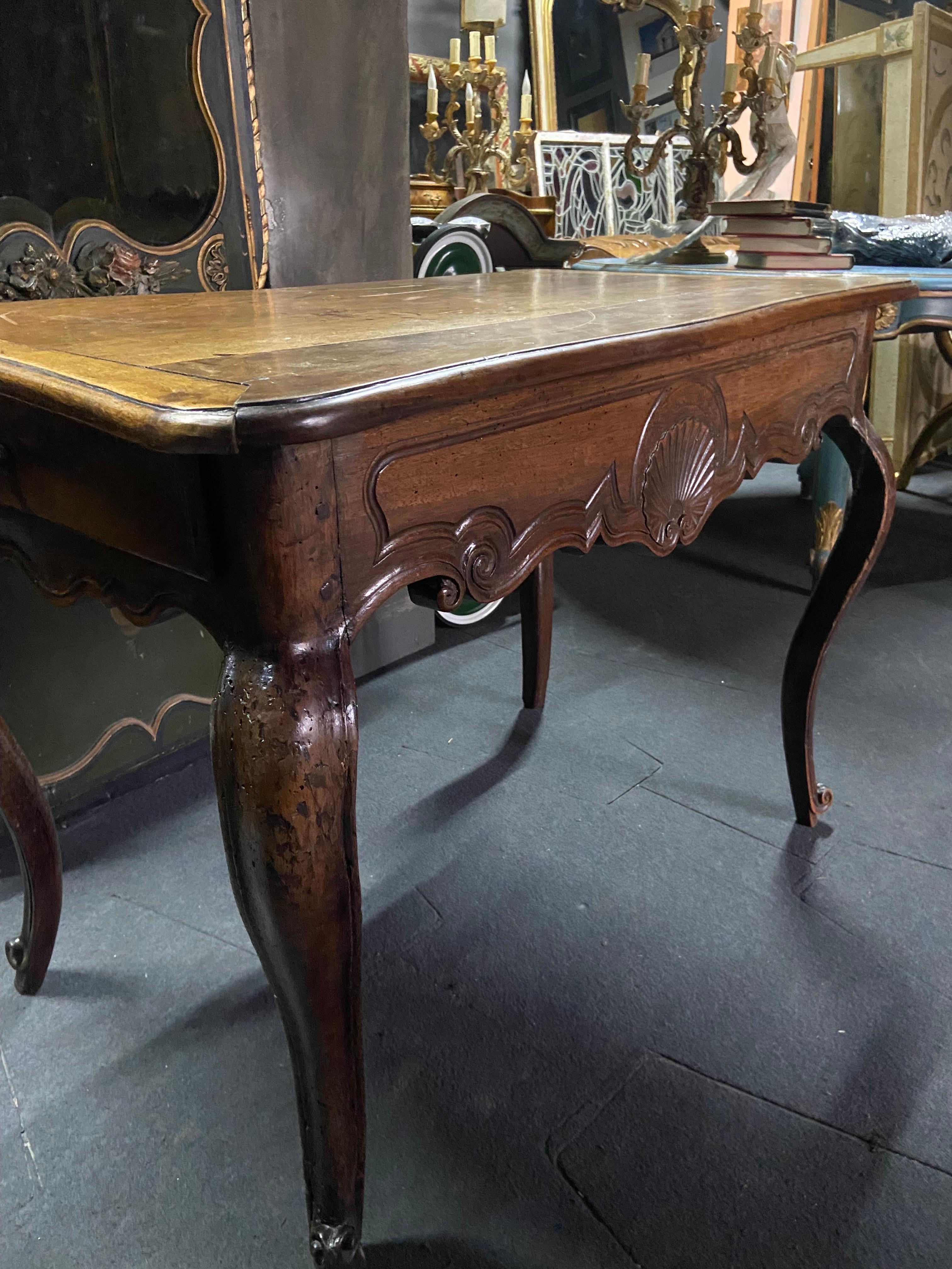 18th Century French Hand Carved Walnut Writing Table with Two Drawers Louis XV For Sale 2