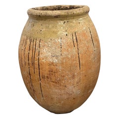 Jarra de aceitunas de terracota francesa del siglo XVIII, esmaltada a mano con cal