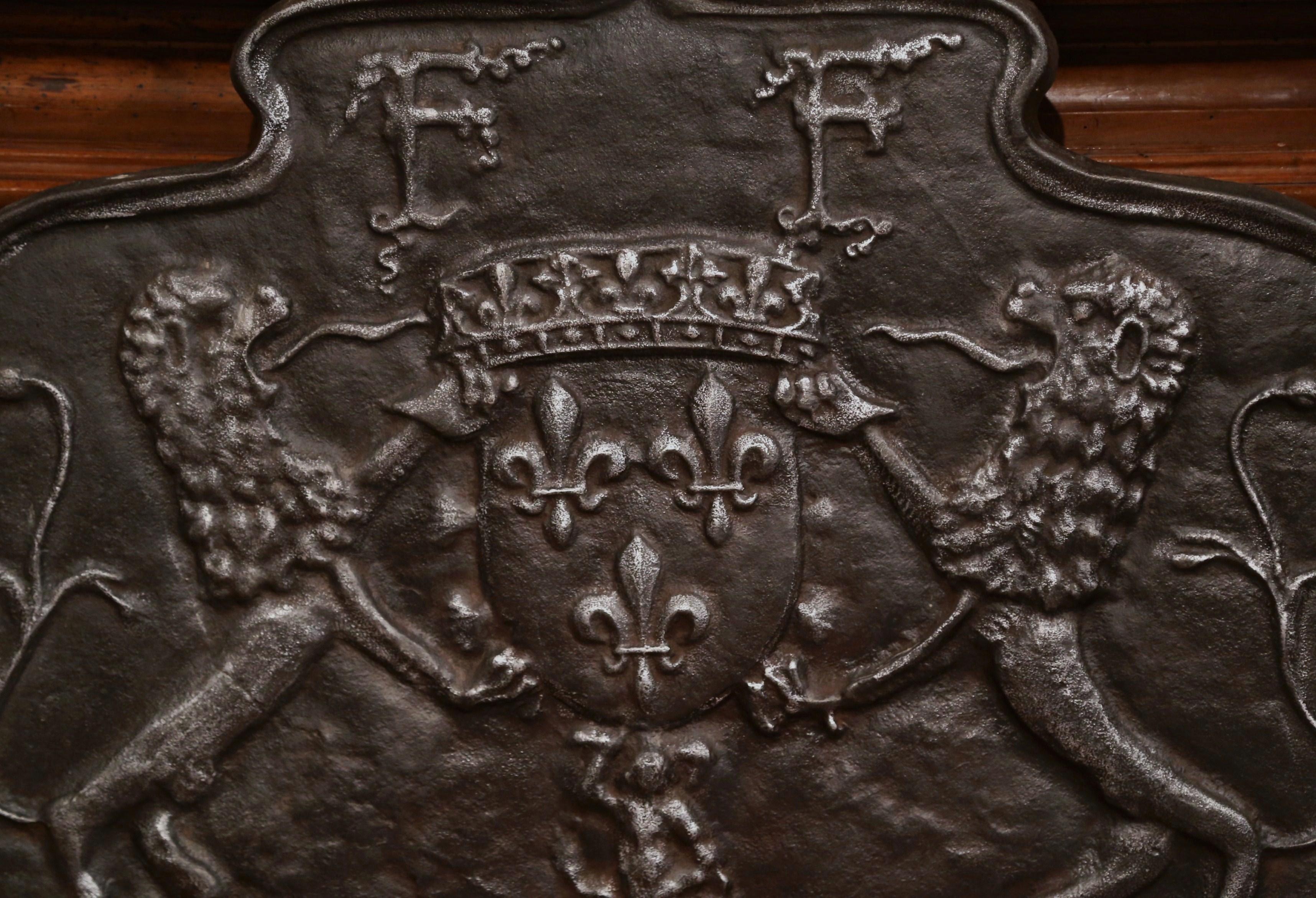 18th Century French Iron Fireback with Coat of Arms and Fleurs de Lys In Excellent Condition In Dallas, TX