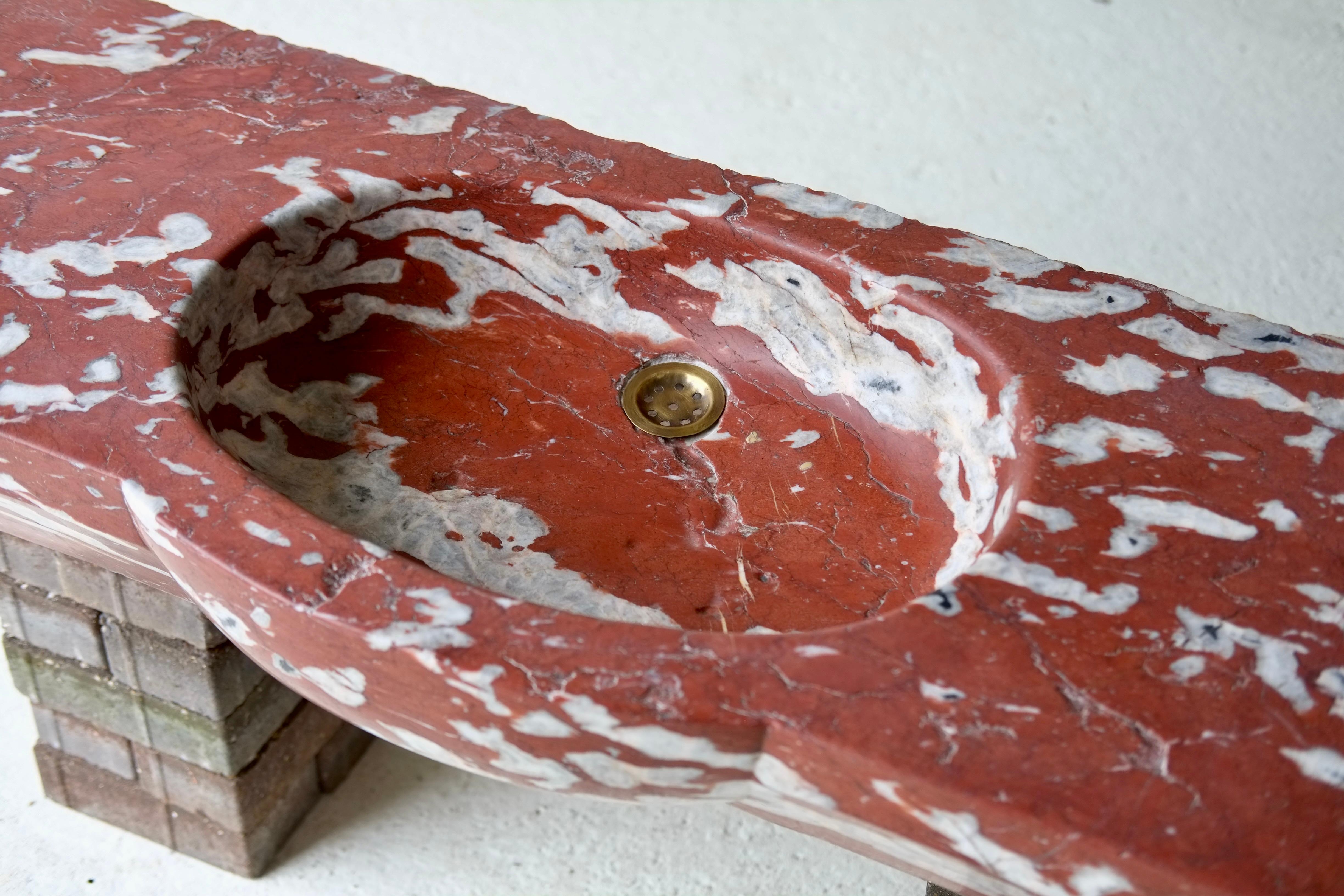 18th Century French Languedoc Marble Sink For Sale 13
