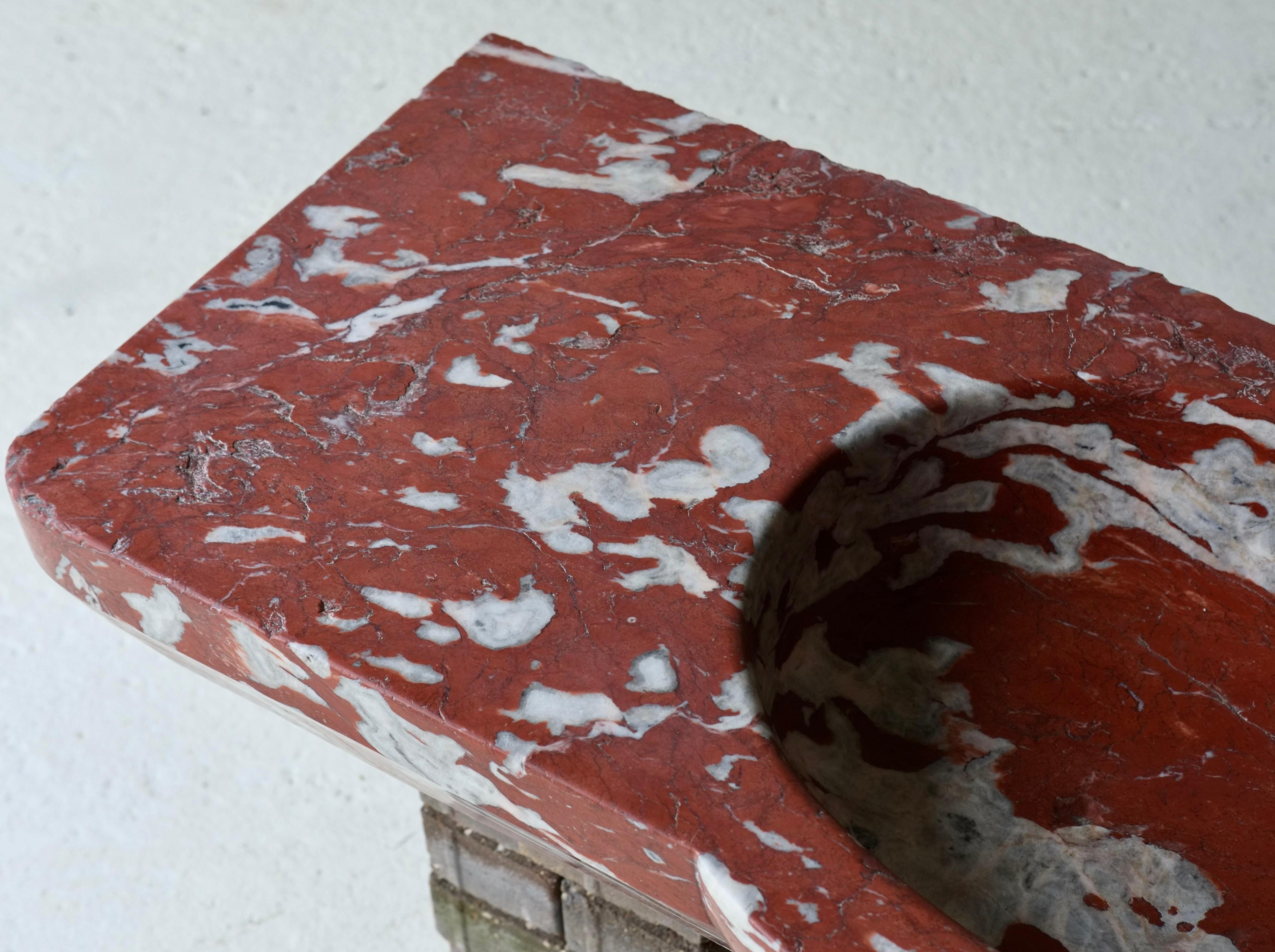 18th Century French Languedoc Marble Sink In Good Condition For Sale In London, GB