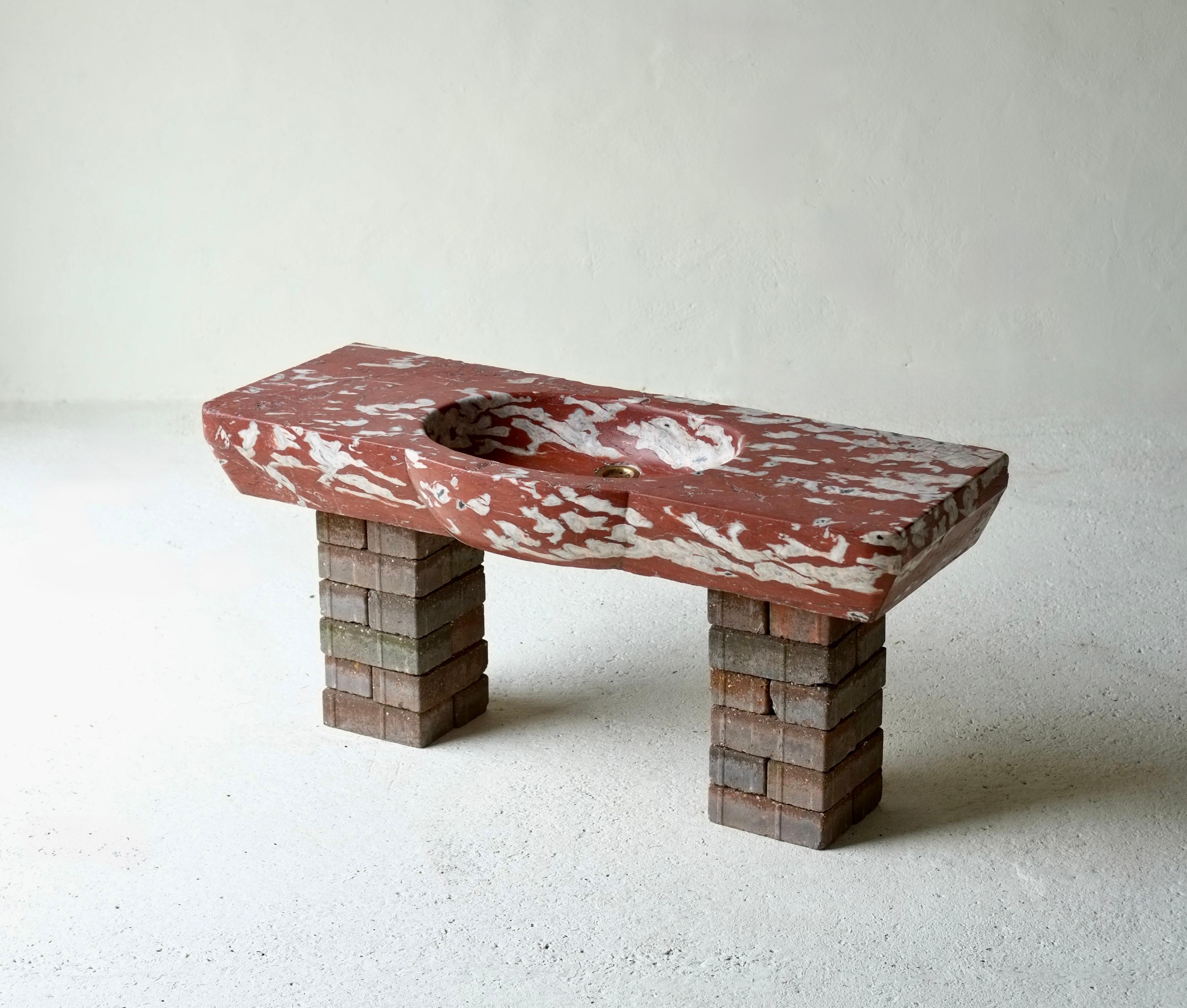 18th Century French Languedoc Marble Sink For Sale 2