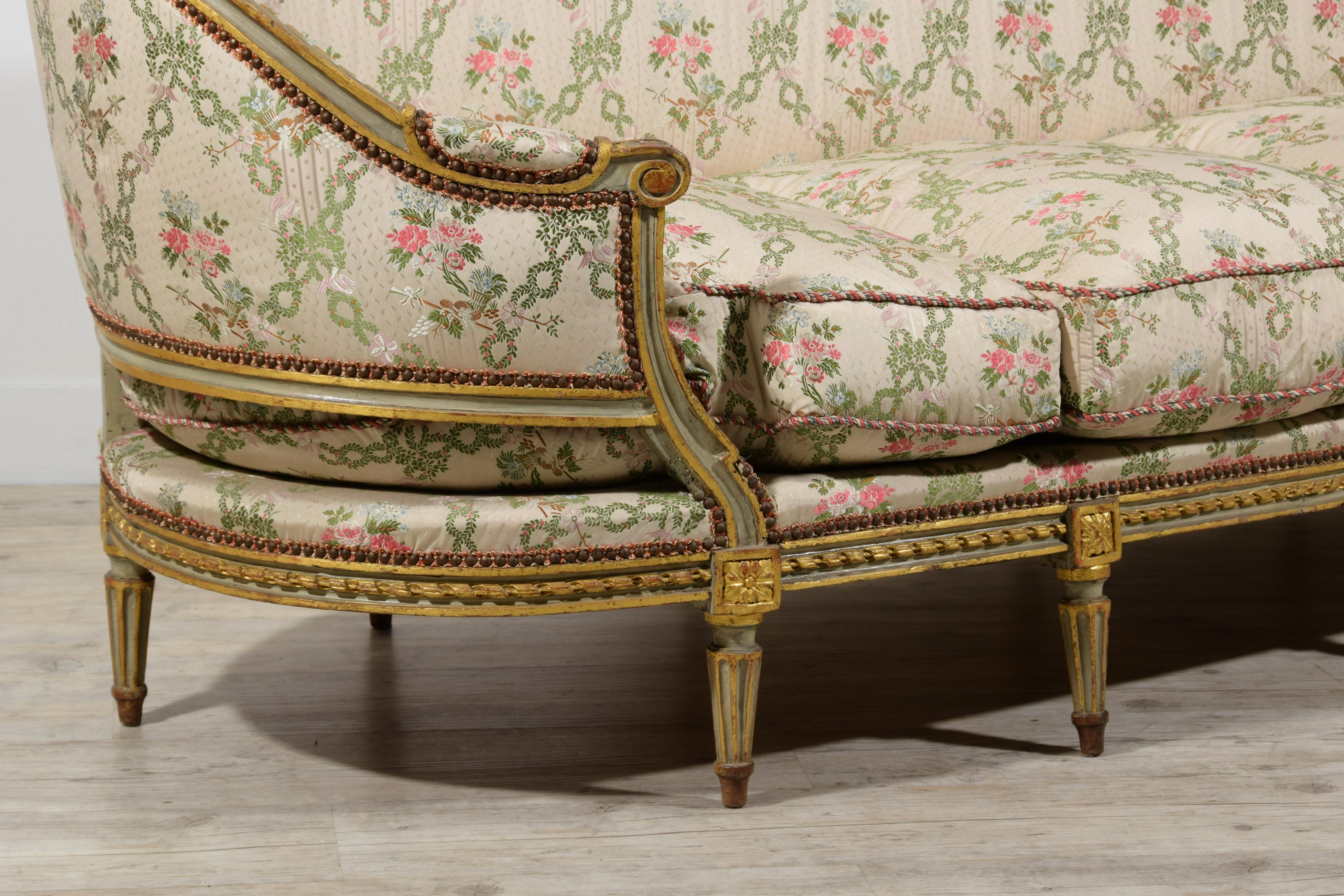 18th Century, French Laquered Giltwood Louis XVI Sofa by Pierre Nicolas Pillot For Sale 10