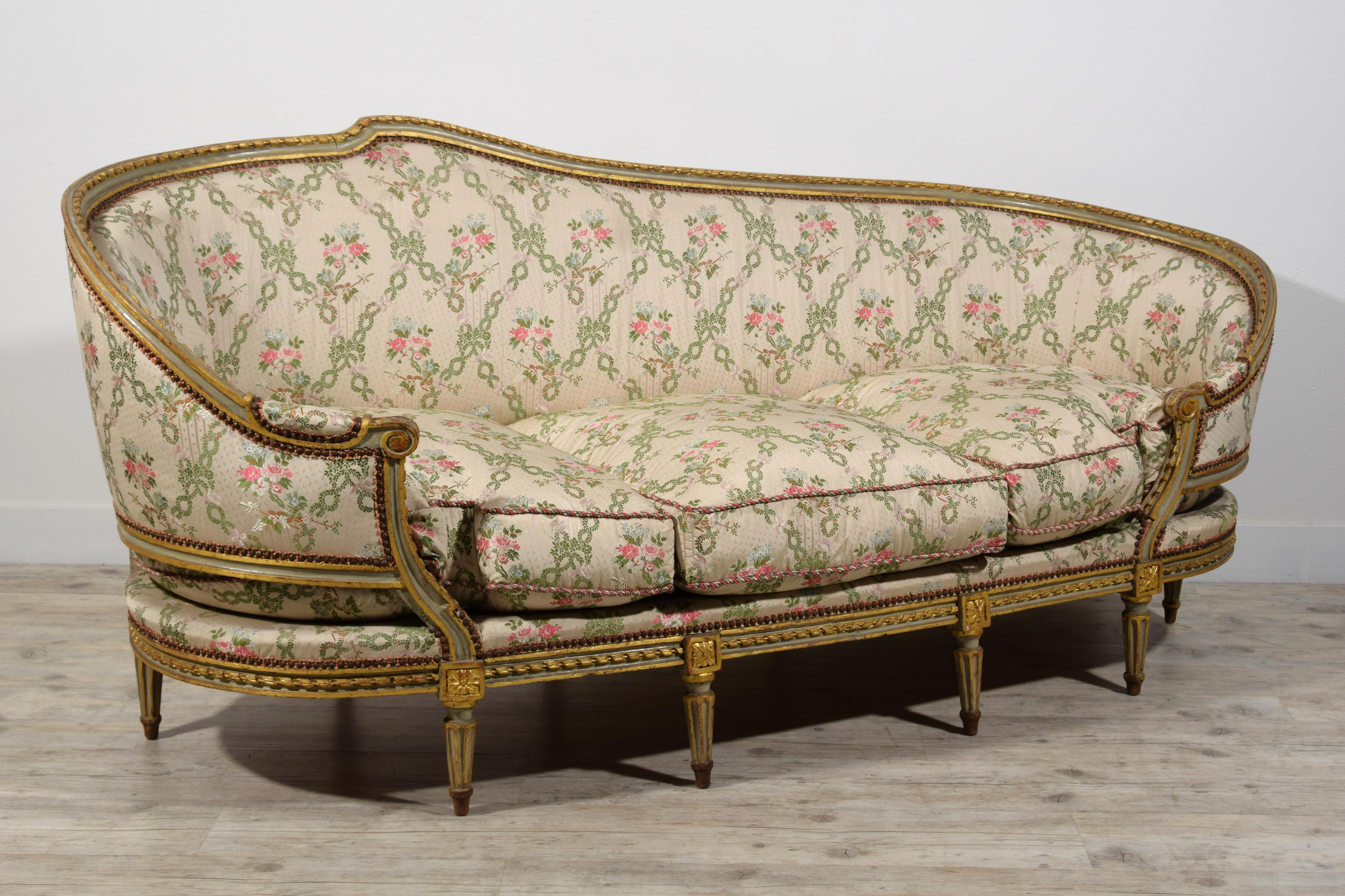 18th Century, French Laquered Giltwood Louis XVI Sofa by Pierre Nicolas Pillot For Sale 11