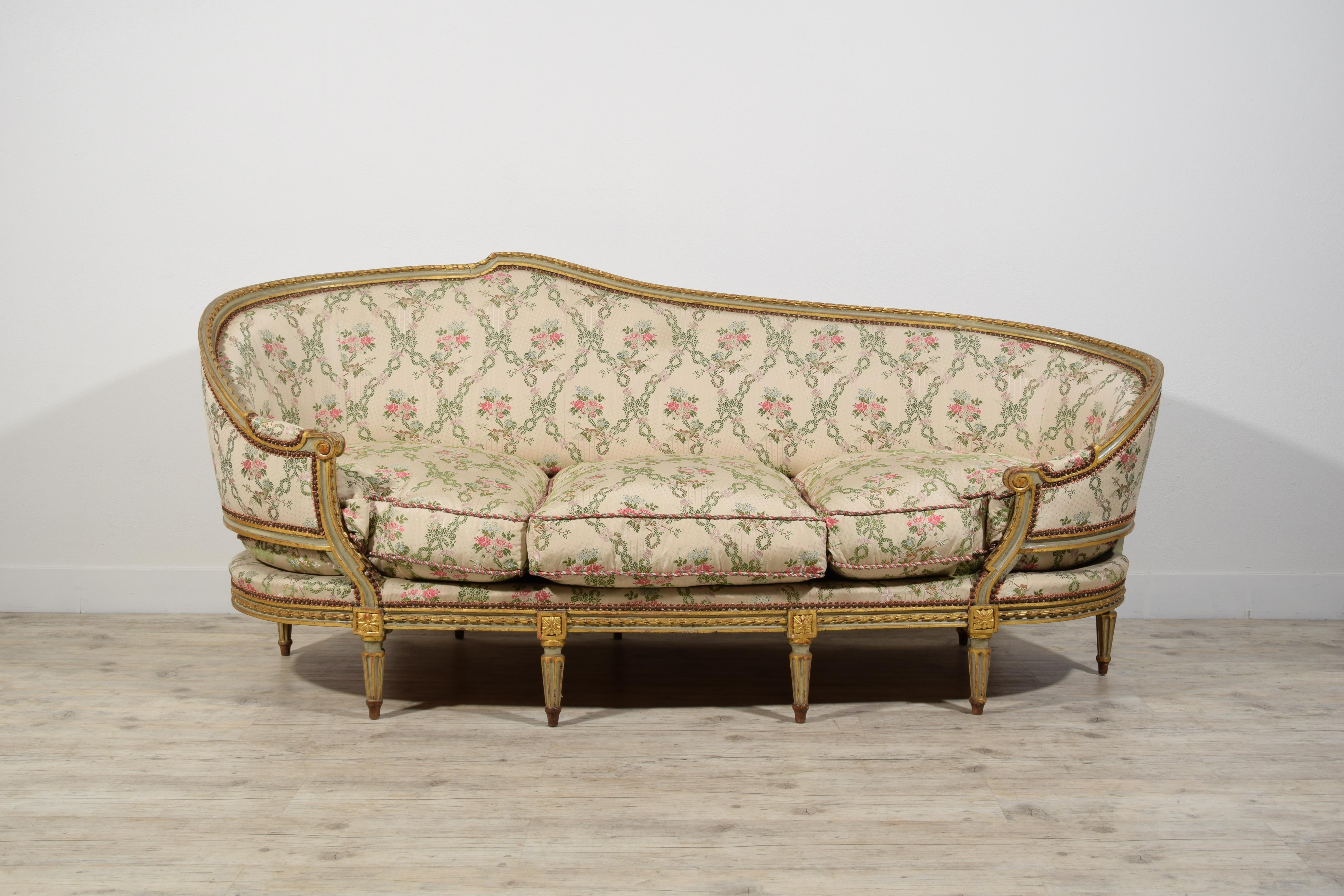 18th Century, French Laquered Giltwood Louis XVI Sofa by Pierre Nicolas Pillot For Sale 1