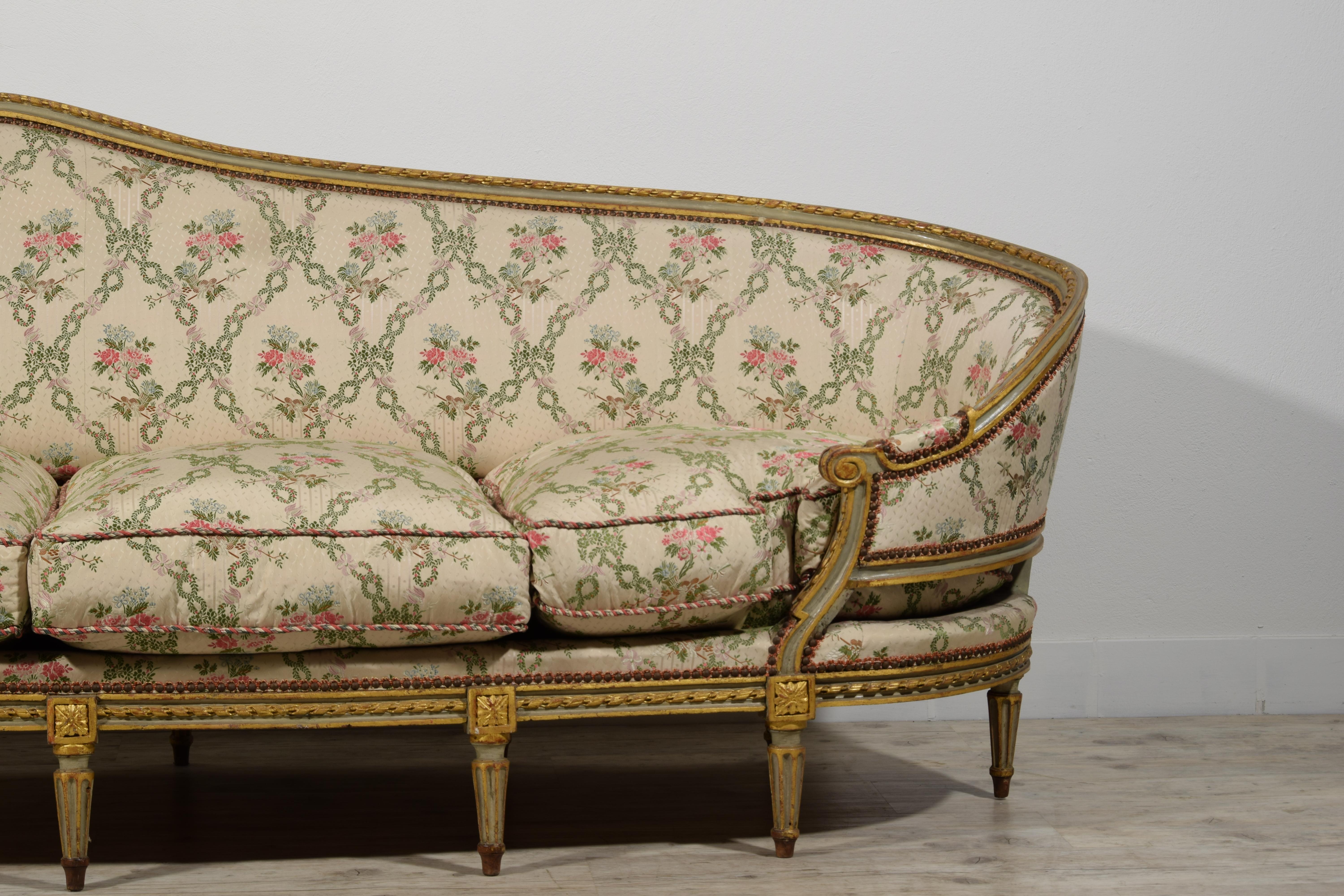 18th Century, French Laquered Giltwood Louis XVI Sofa by Pierre Nicolas Pillot For Sale 2