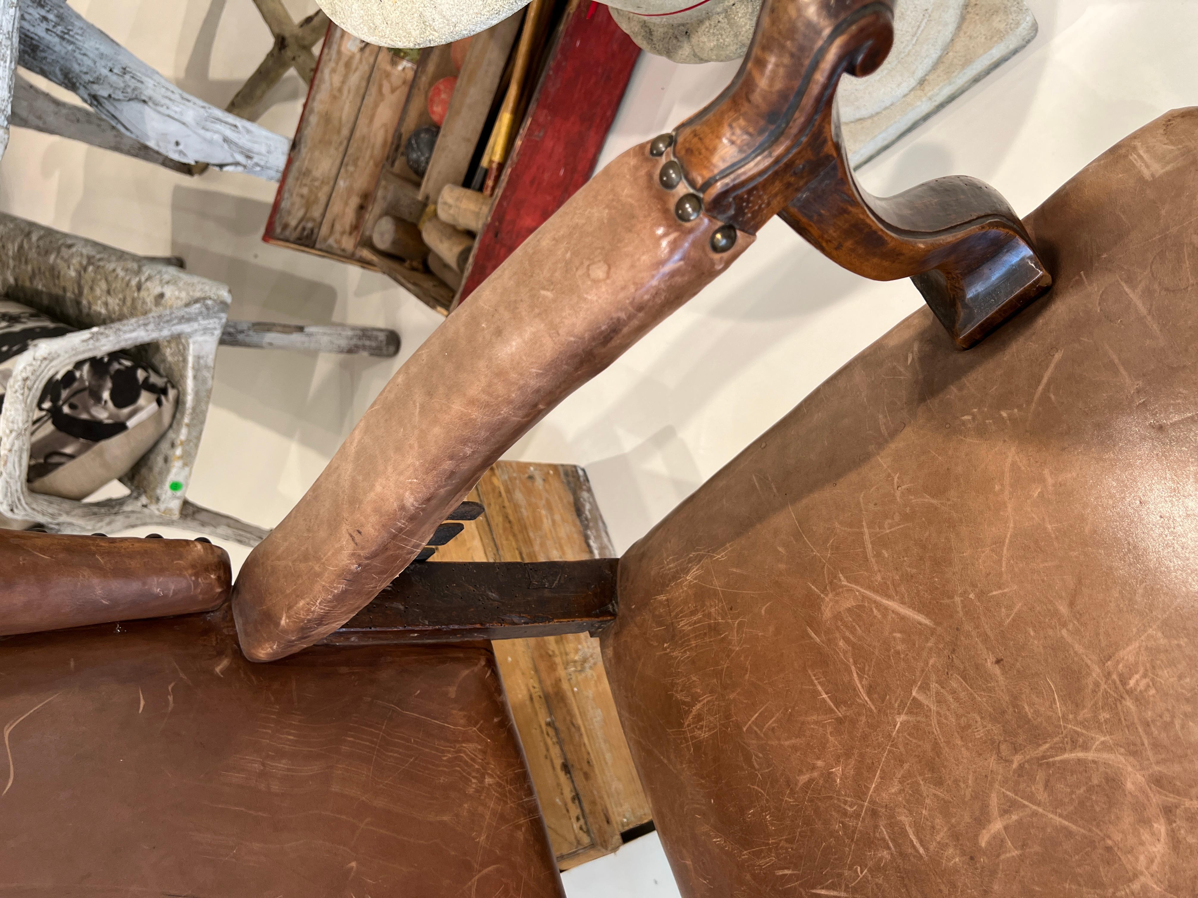 Chaise longue en cuir français du XVIIIe siècle en vente 2