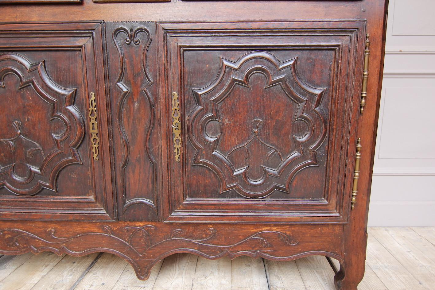 18th Century French Lorraine Sideboard Made of Oak 11