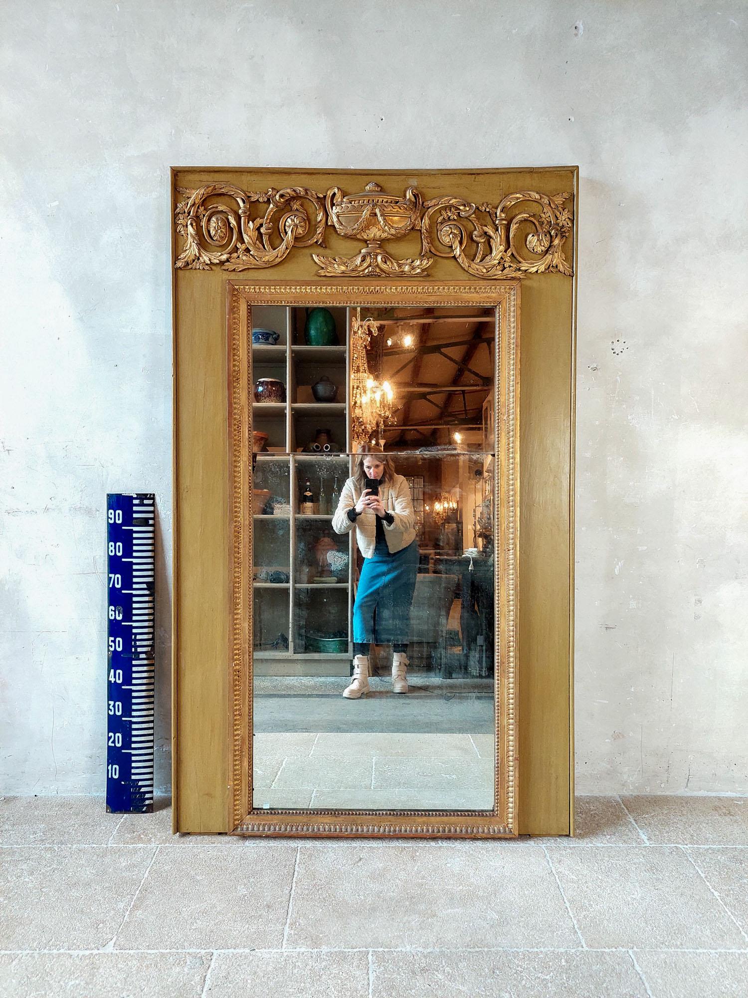 18th century French Louis Seize Trumeau Mirror For Sale 2