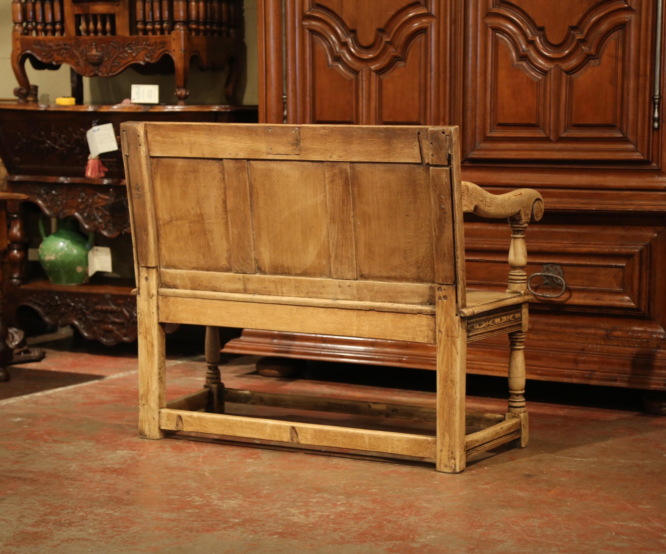 18th Century French Louis XIII Carved Oak Bench with Foliage Motif 3