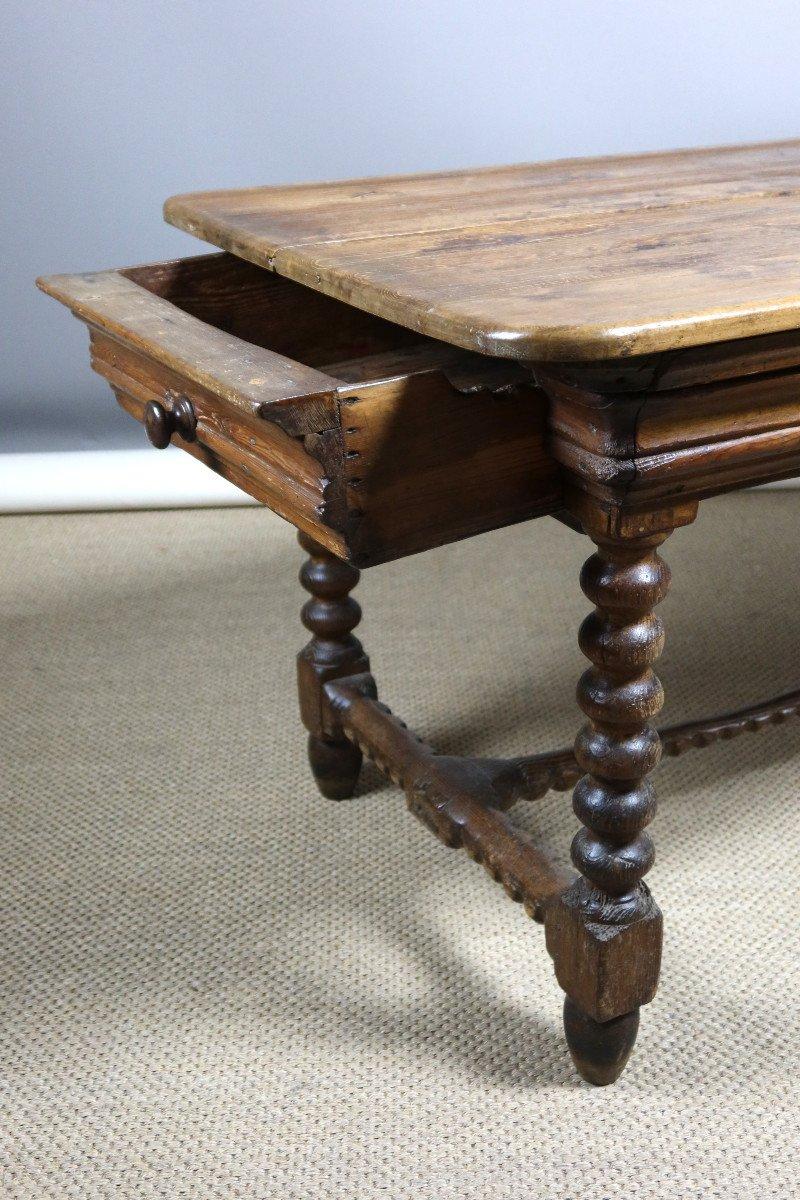 18th century French Louis XIII Pine Historical Table In Good Condition For Sale In LEGNY, FR