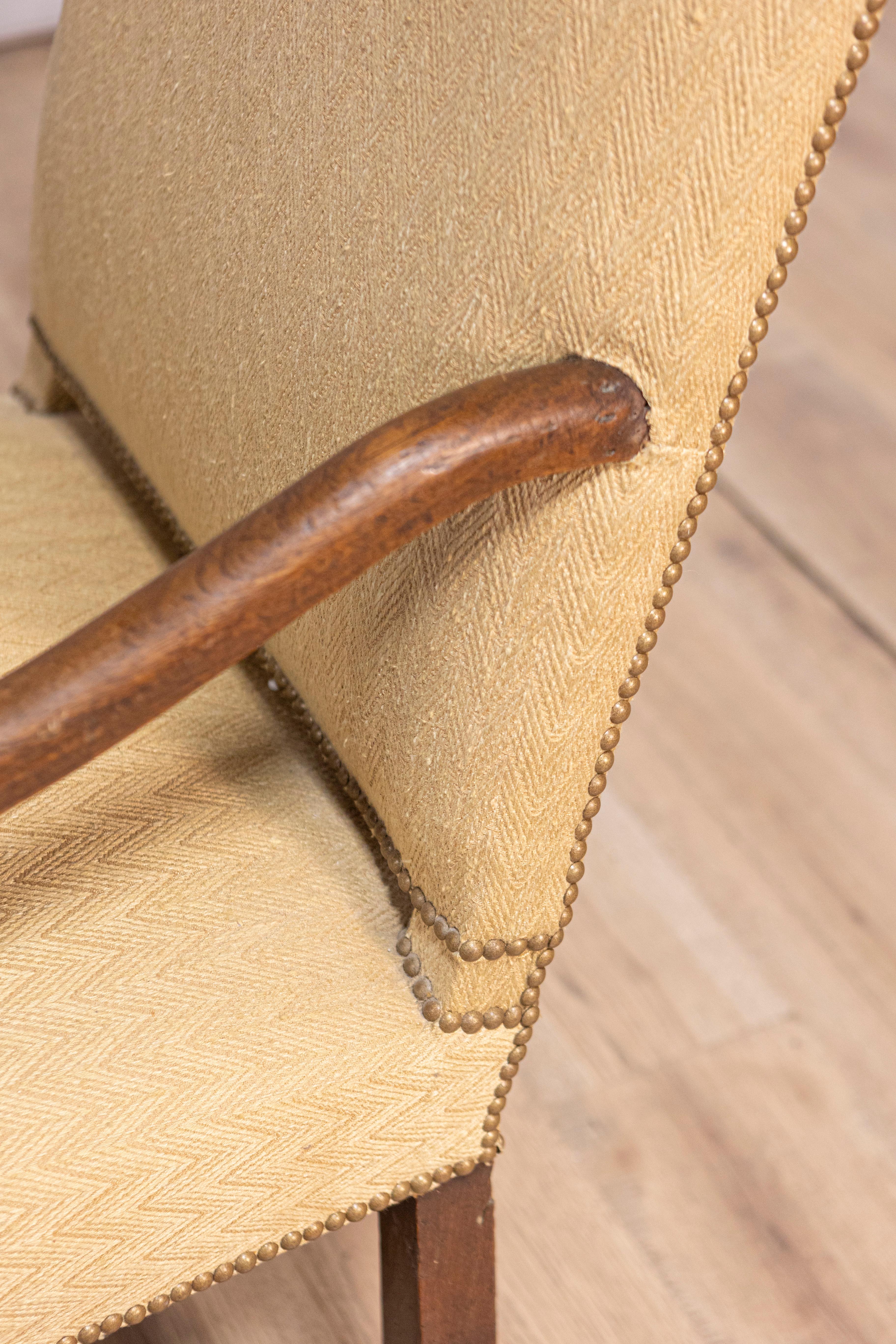 Sillón francés del siglo XVIII estilo Luis XIII en venta 4