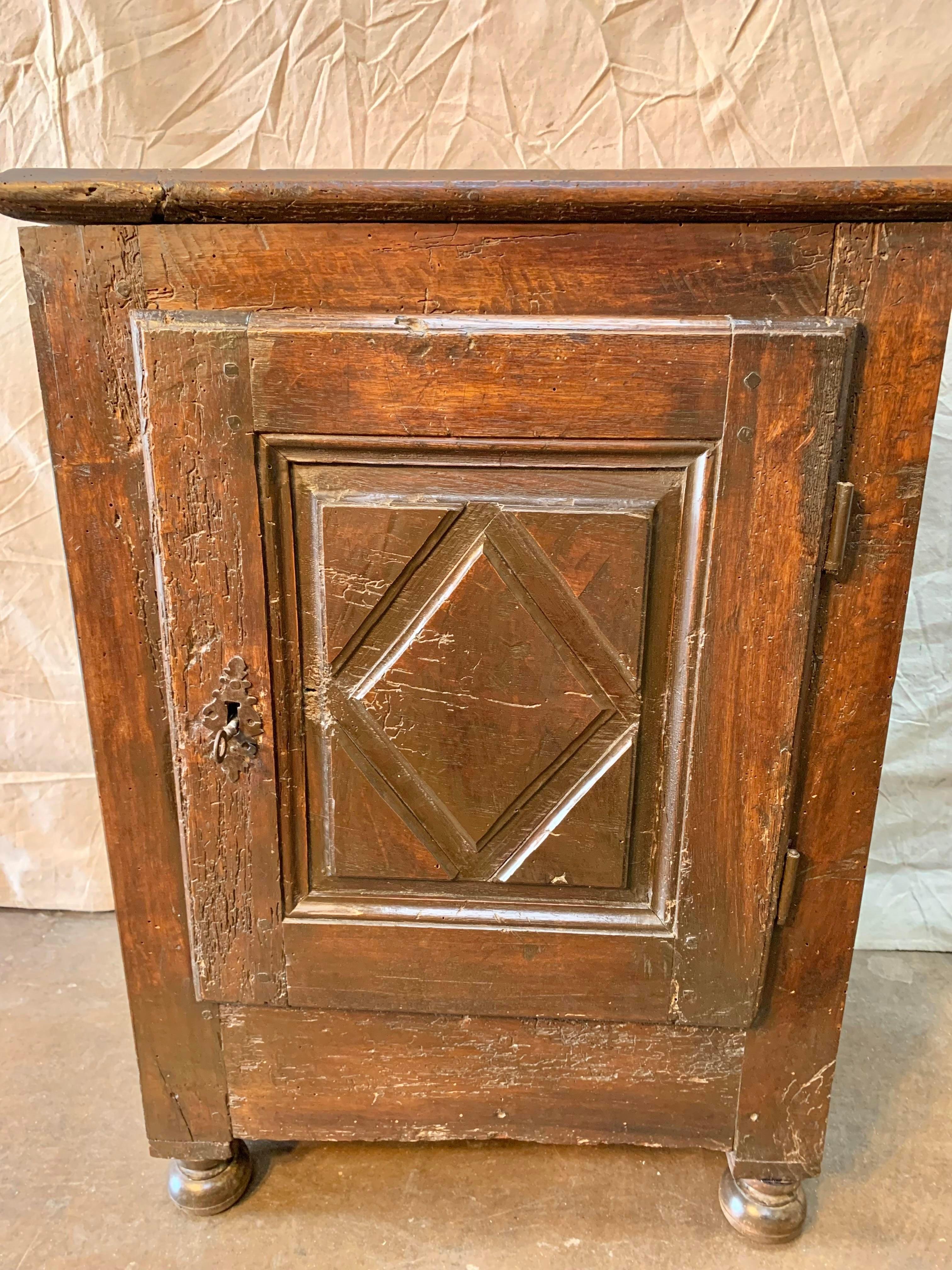 18th Century French Louis XIII Style Oak Cabinet De Confiture In Good Condition In Burton, TX