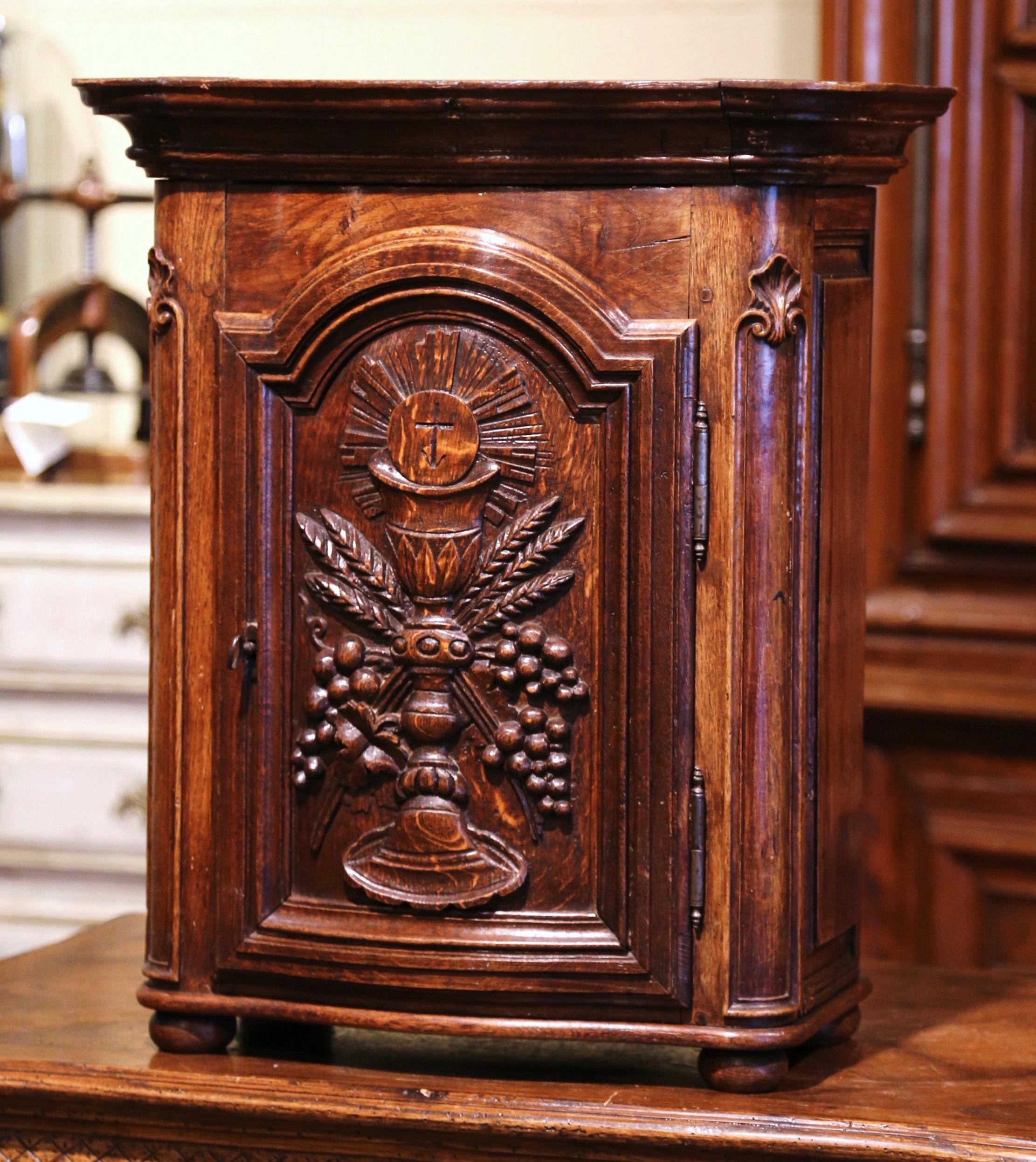 Patinated 18th Century French Louis XIV Carved Oak Reliquary with Monstrance Decor