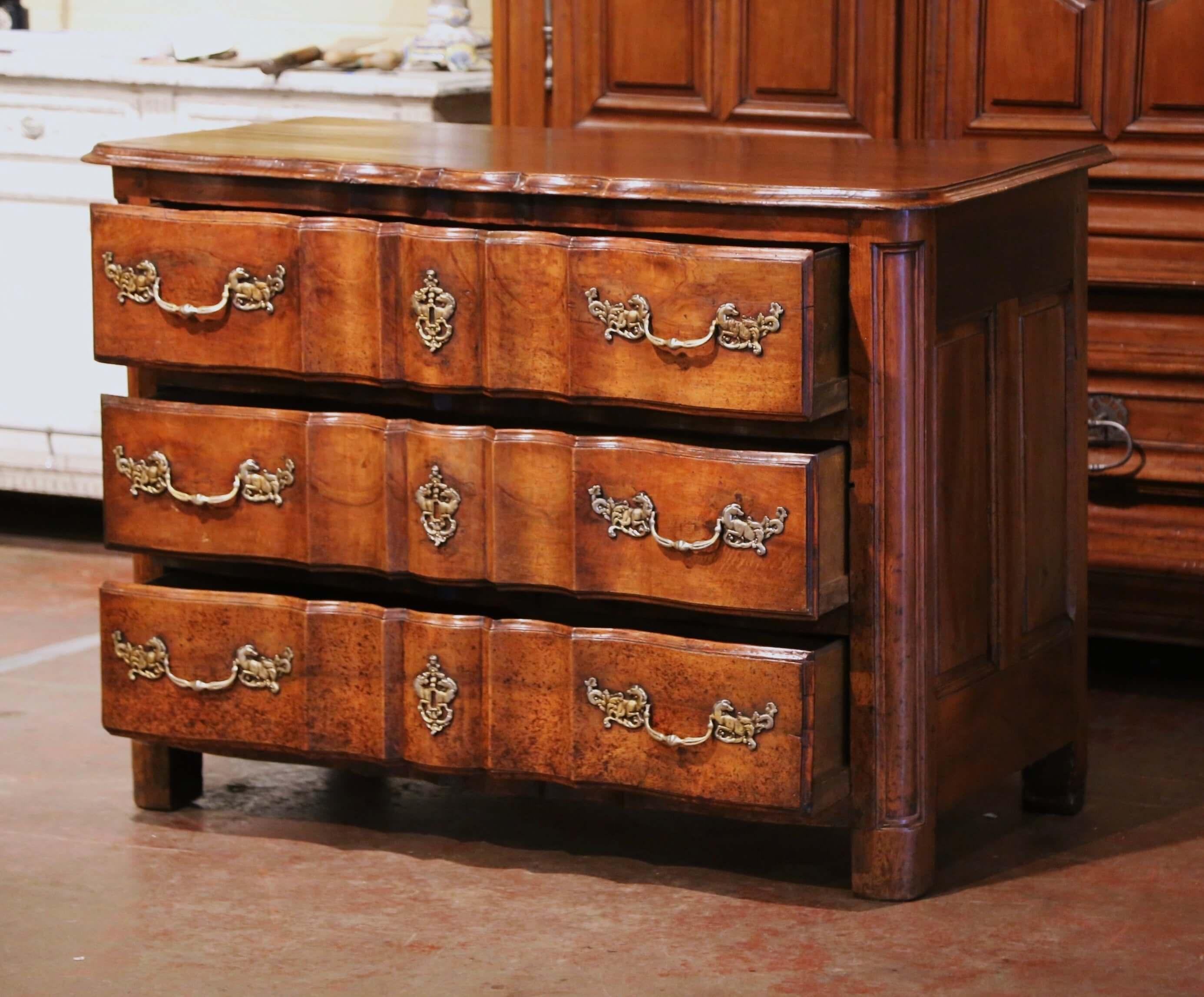 18th Century French Louis XIV Carved Walnut Serpentine Three-Drawer Commode 3