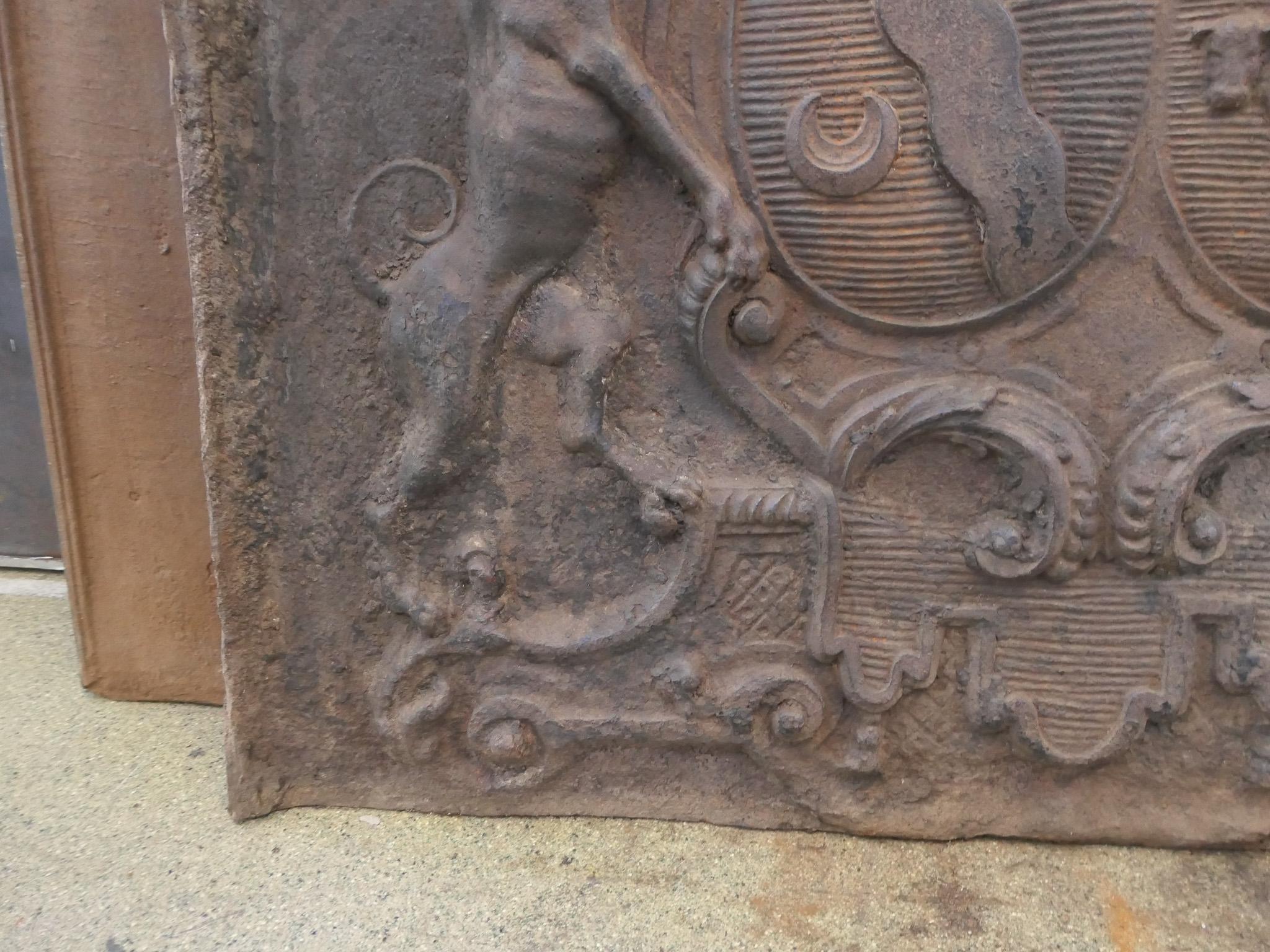 18th Century French Louis XIV 'Coat of Arms' Fireback / Backsplash For Sale 5
