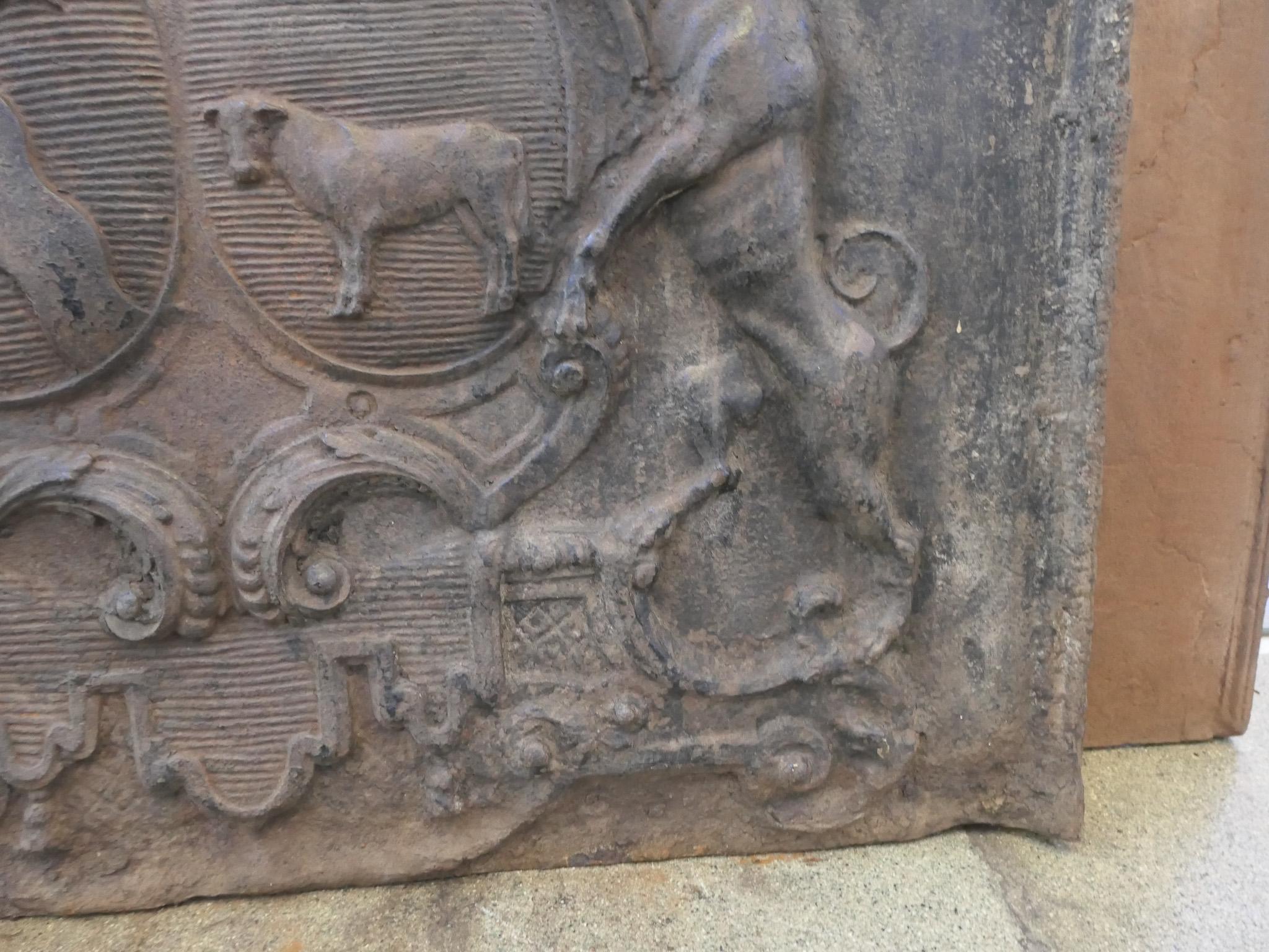 18th Century French Louis XIV 'Coat of Arms' Fireback / Backsplash For Sale 6
