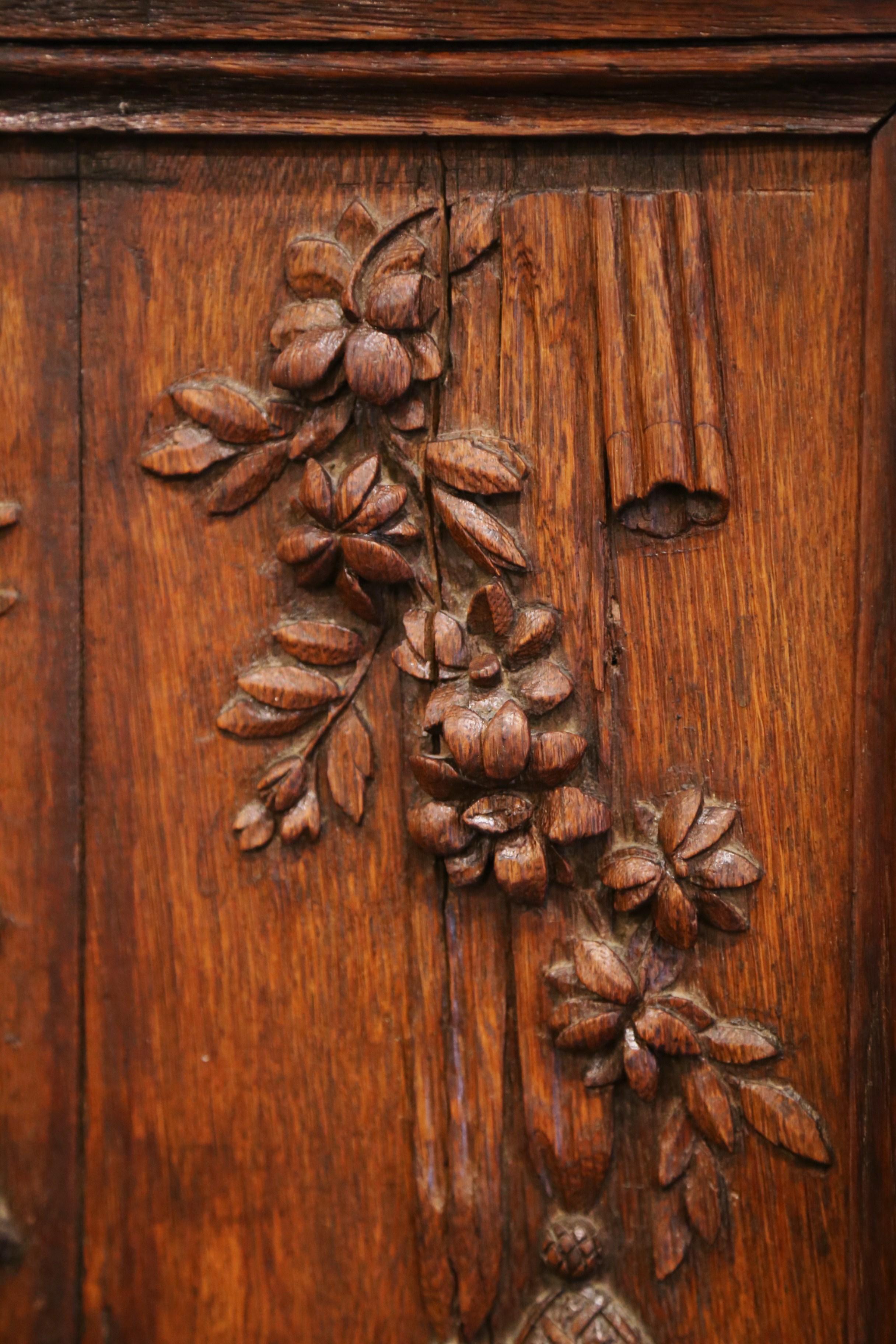 18th Century French Louis XIV Framed Carved Oak Wall Decor 6